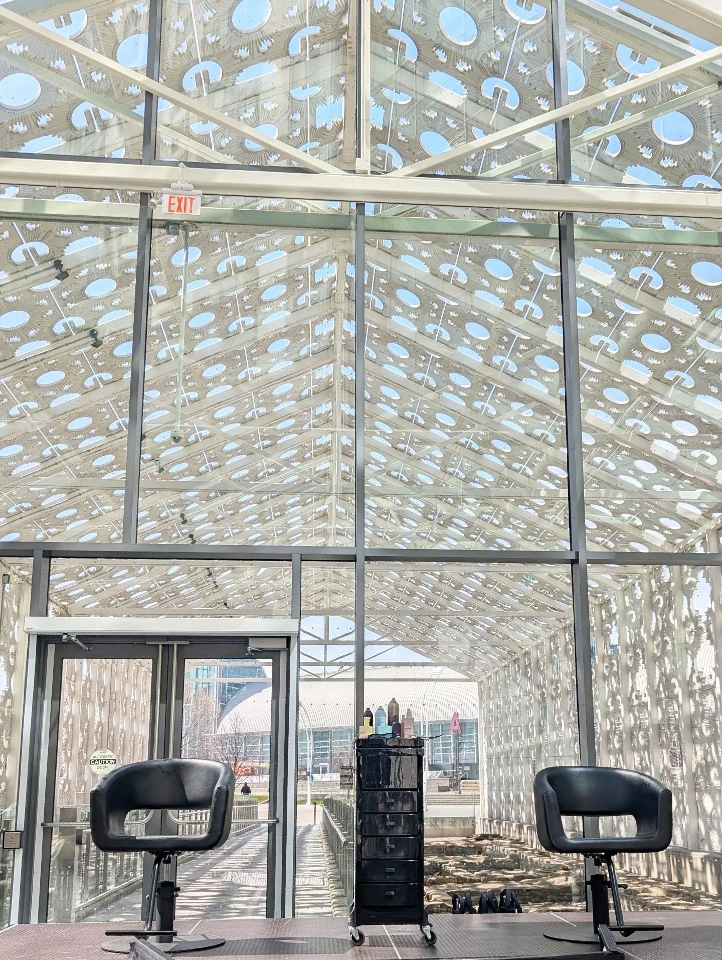 This year (and always) our salon is prioritizing education and going strong today with our Salon favorite brand since day one @kevin.murphy IRL 😜 

#htttoronto