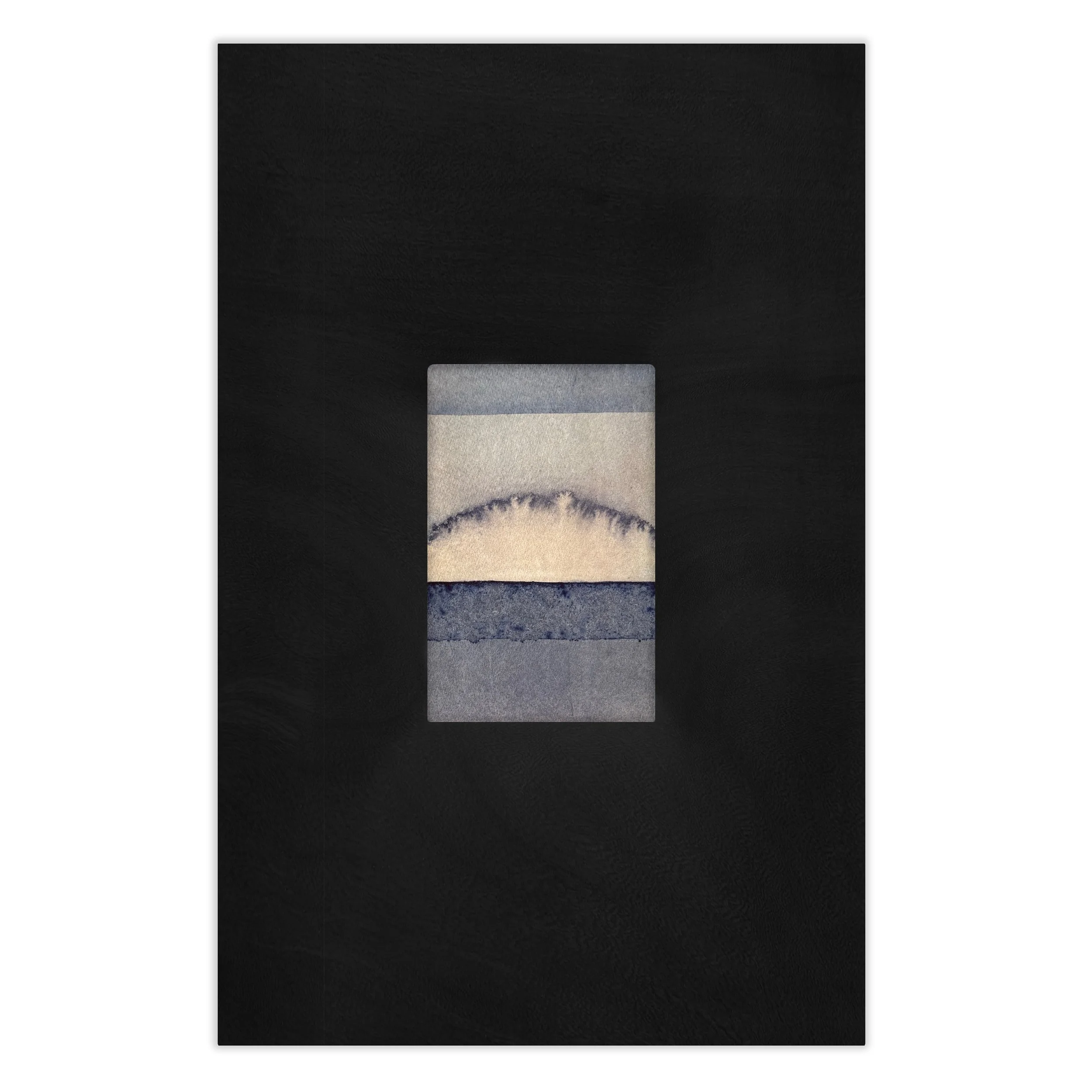 FASE 01, 2025.
Aquarela sobre papel, 9,7 x 15 cm, moldura 27 x 42 cm.