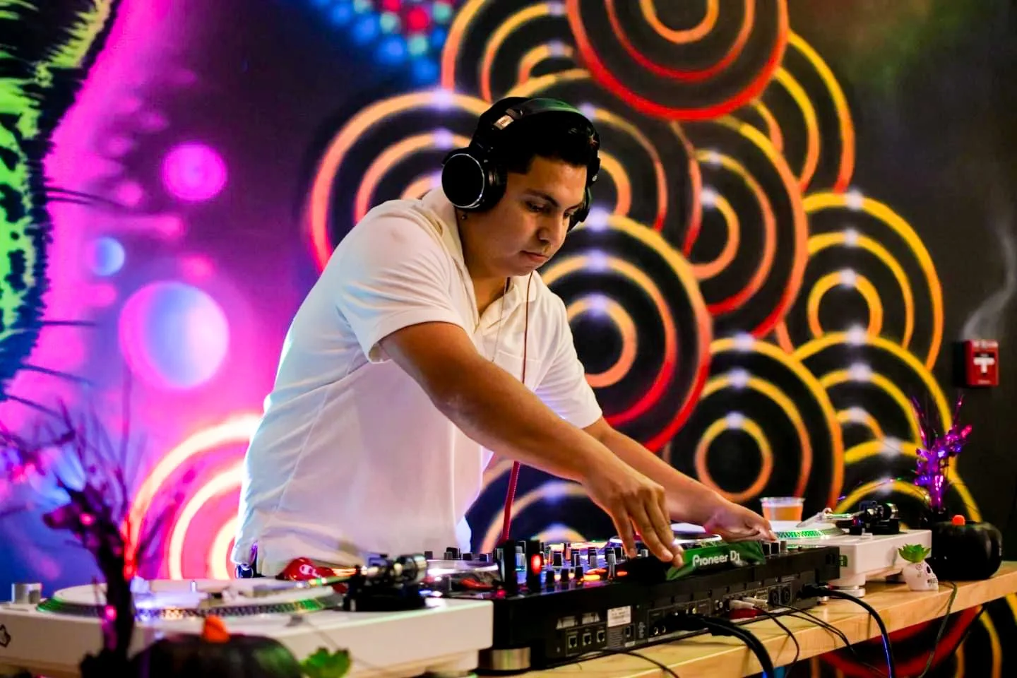 Live DJ Set: Nano &amp; JS.R