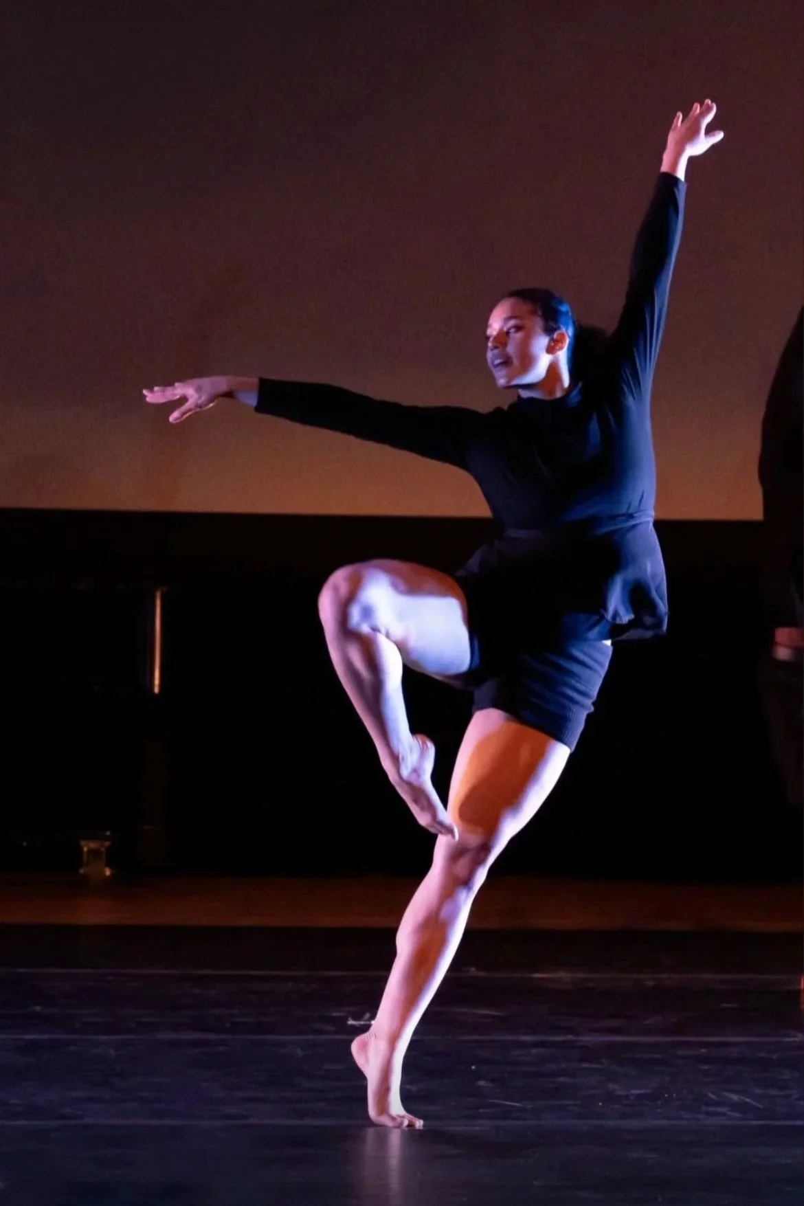 Anna Scattoni- Intermediate Ballet