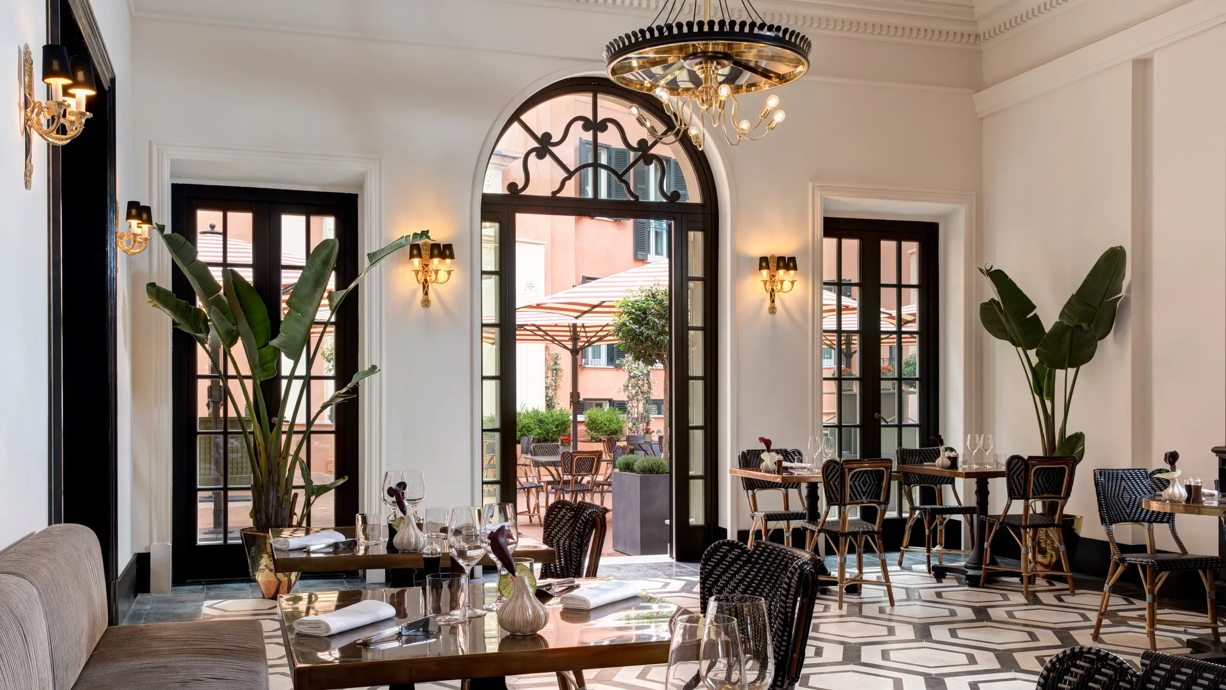 Hotel_de_la_Ville__Mosaico.webp