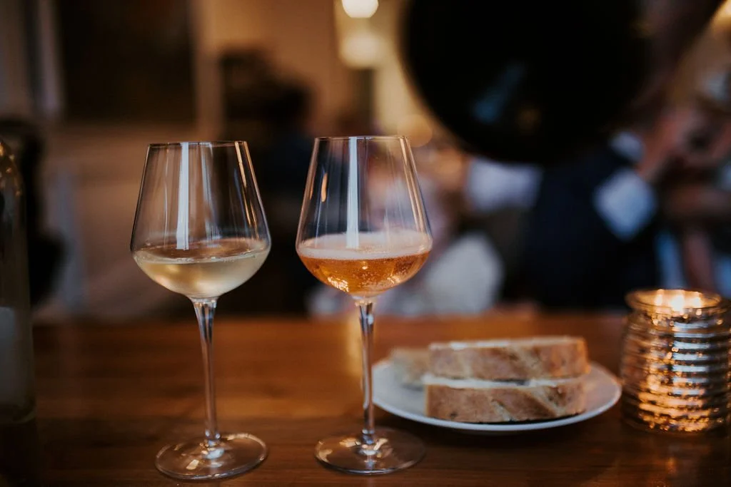 Wrap up your weekend with a cozy date night at 1540 Room&hellip; We always have the perfect glass waiting for you! 🥂

#1540Room #TheDesoto #Savannah #VisitSavannah #TheDesotoGA #Cheers #SavannahGA #HistoricSavannah #TheDesotoSavannah #Travelgram #Di