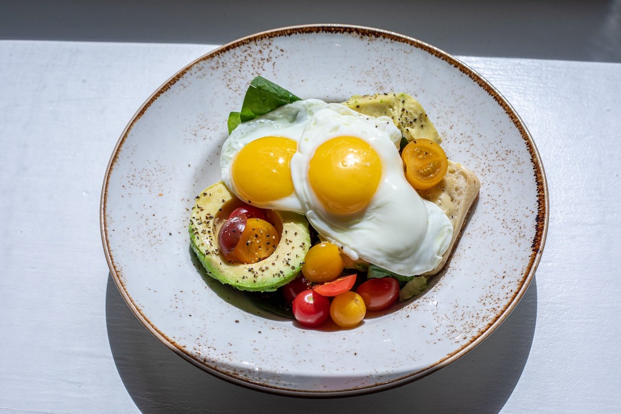 A sunny-side start to your Monday! ☀️🍳 Join us at 1540 Room for a breakfast that makes easing into the week feel effortless!

#1540Room #TheDesoto #Savannah #VisitSavannah #TheDesotoGA #Cheers #SavannahGA #HistoricSavannah #TheDesotoSavannah #Travel