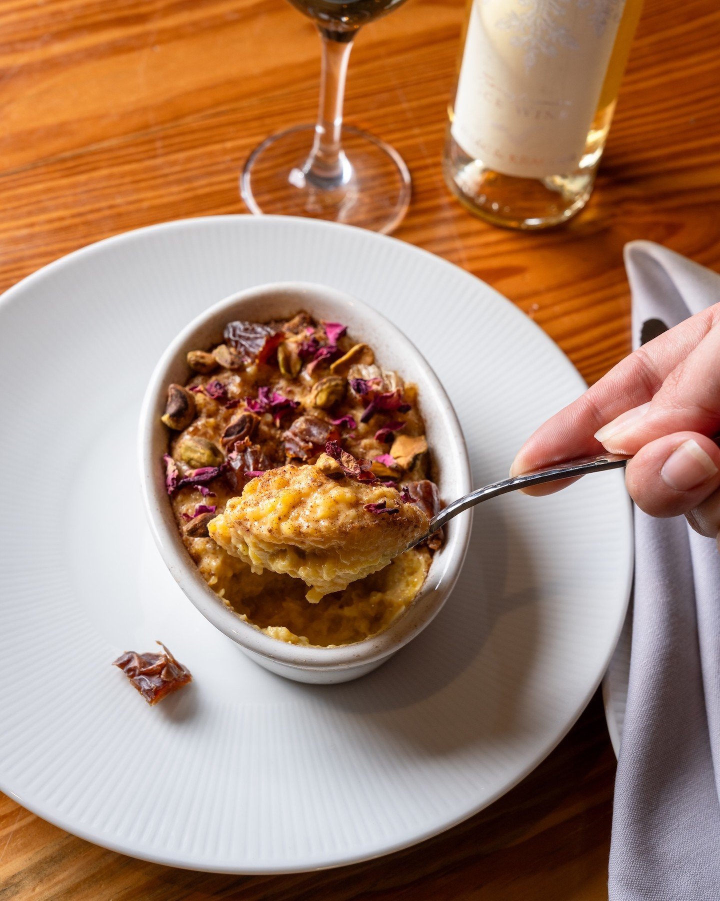 That first bite feeling&hellip; We live for it, and we love creating it! ✨

Our dining room is back open tonight. Book your table now via OpenTable or Resy!

#1540Room #TheDesoto #Savannah #VisitSavannah #TheDesotoGA #Cheers #SavannahGA #HistoricSava