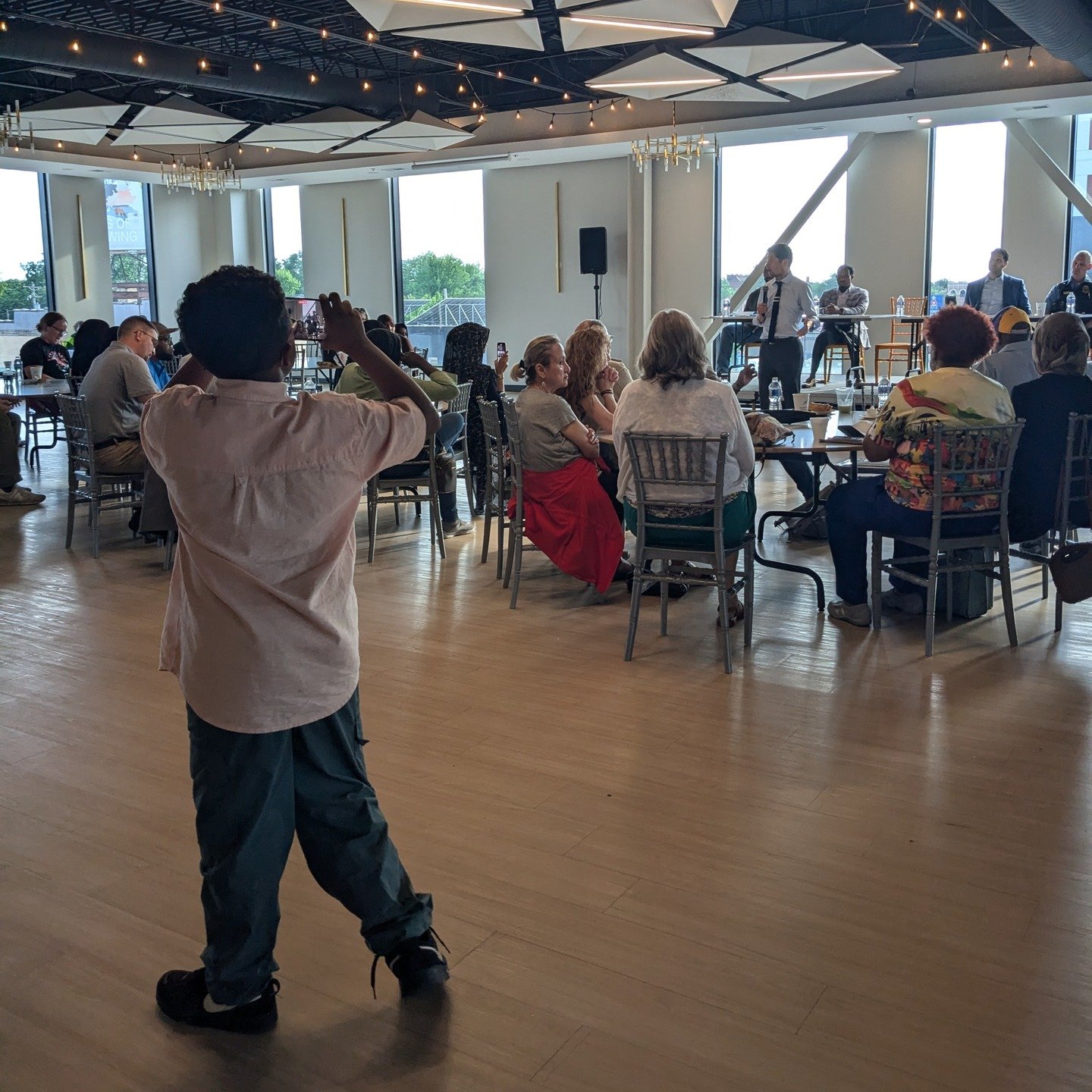 Thank you to the neighbors who joined us for our first Community Safety Meeting in partnership with @youth_legacymn, @lyndale_lna, and @frayeo.minnesota. It was great to have a space to connect, share resources, and come together to build a safer com