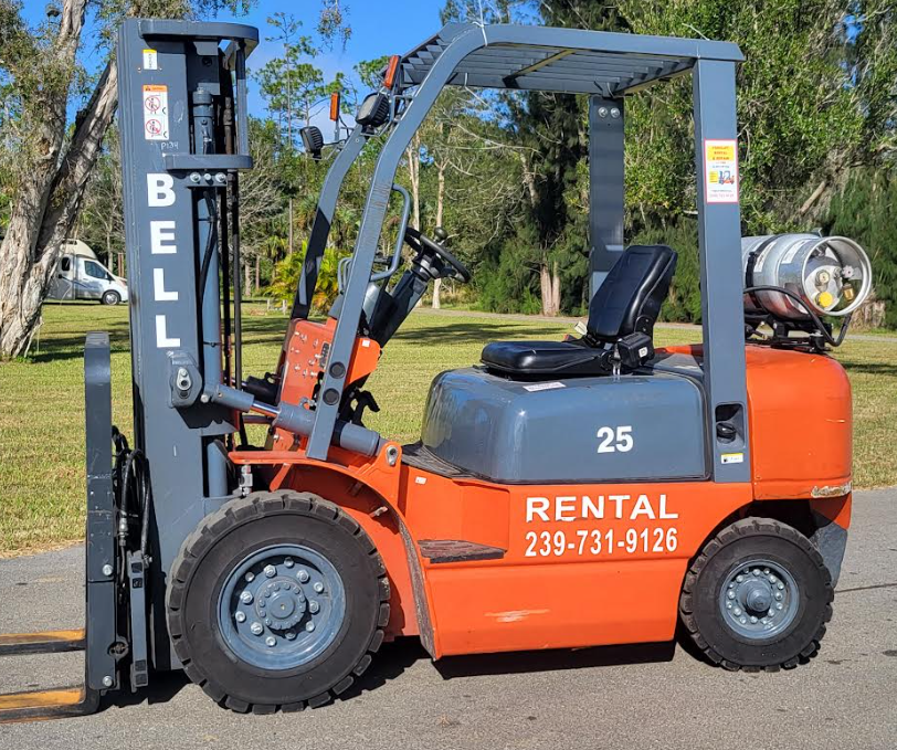 BELL/NOELIFT P140 - Capacity 5000LBS — Forklift Rental & Repair