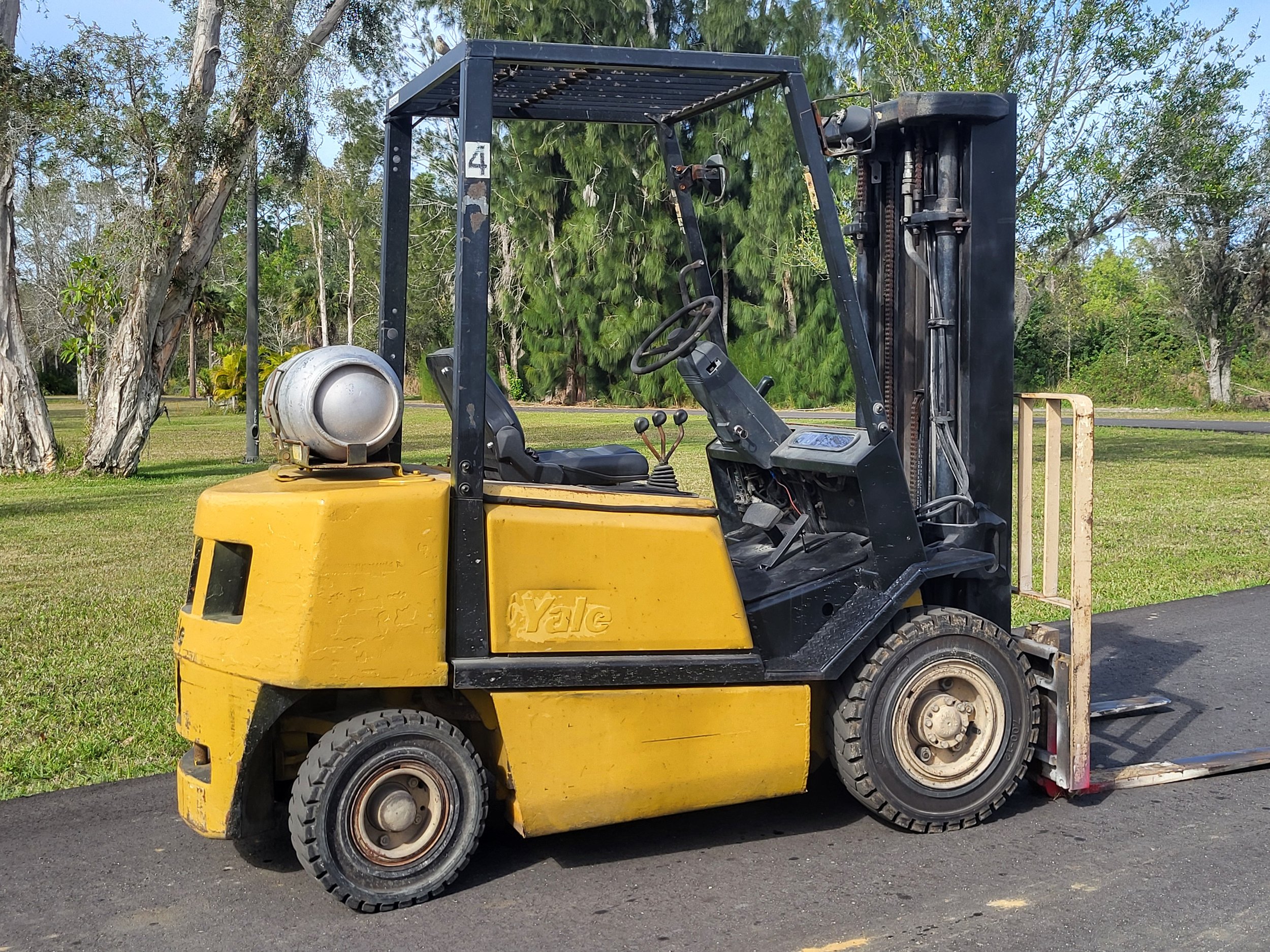 YALE P130 - Capacity 5000LBS