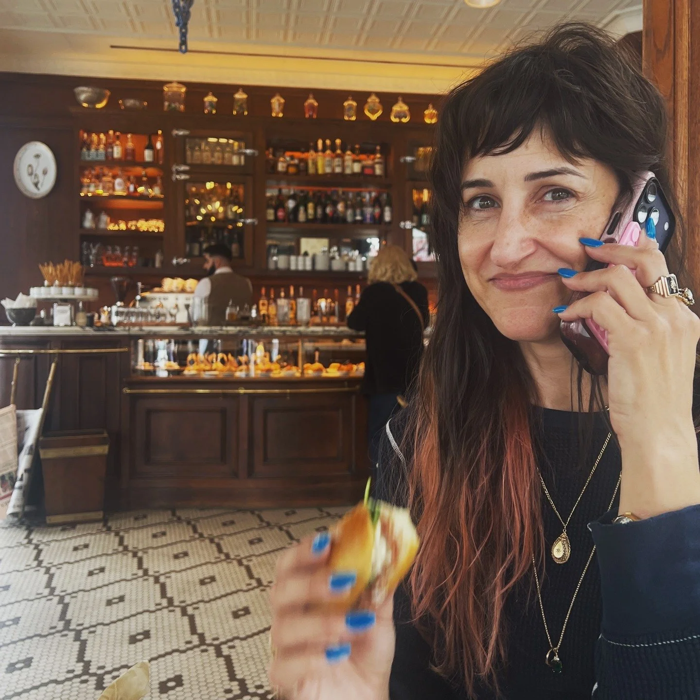 I took very few photos on this trip. Spanning Maryland, Connecticut and New York, having lost my mom on this journey, it has been a quieter more personal internal few weeks. But... as always there are silver linings. 1. planes trains + automobiles to