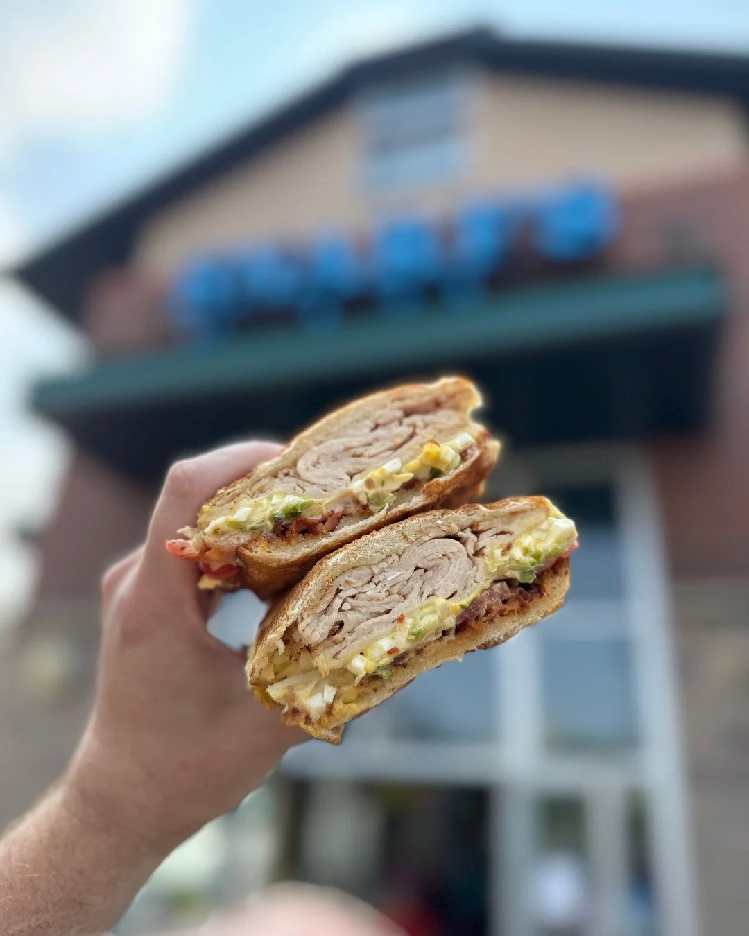 The wait is over, Lowry! 🥪⏰

@snarfssandwiches officially opens today. Come on by for the toastiest, most craveable sandwiches in town, now in your neighborhood!

#snarfssandwiches #denvereats #denverfood