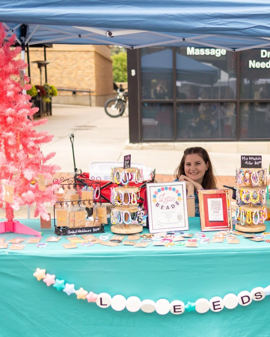 Holiday magic is coming to The Exchange!🎄

Join us on Saturday, Dec 13 from 1&ndash;4 PM for Jingle &amp; Mingle, a festive pop-up with 50+ kid vendors at the Children&rsquo;s Entrepreneur Market, photos with Santa, holiday crafts, music &amp; more.