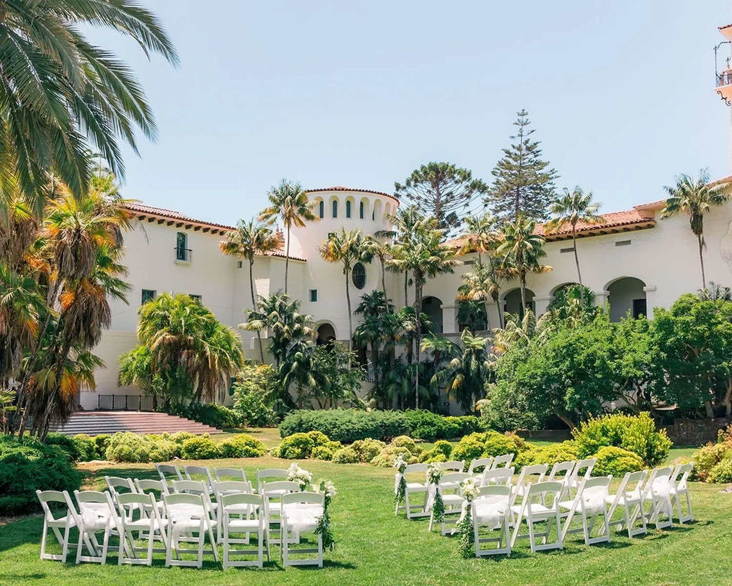 Santa-barbara-courthouse-wedding-ceremony-locations-rotunda-view.jpg