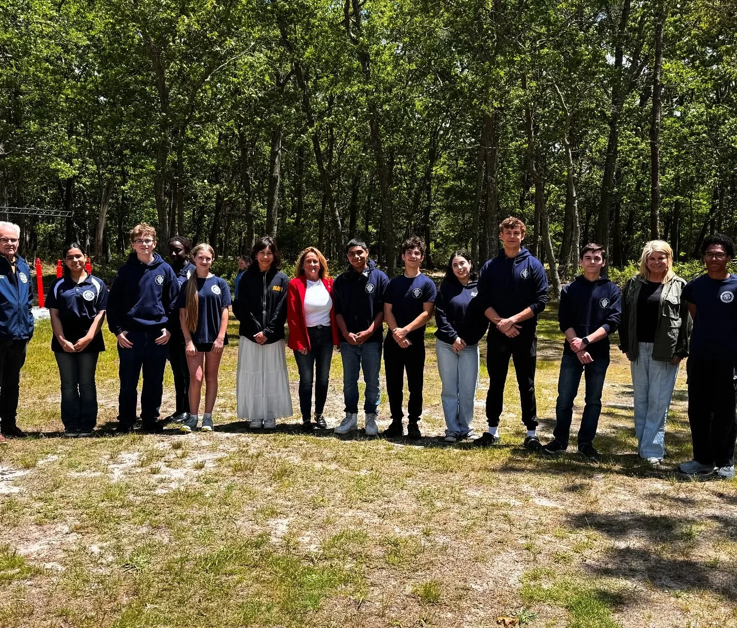 🐾🇺🇸 𝙋𝙧𝙤𝙪𝙙 𝙢𝙤𝙢𝙚𝙣𝙩𝙨 𝙖𝙩 𝙋𝙞𝙘𝙠𝙡𝙚𝙨 &amp; 𝙋𝙖𝙬𝙨!

Councilman Bob Kern was joined by Assemblywoman Jodi Giglio, Legislator Catherine Stark, and the incredible Riverhead ROTC at this year&rsquo;s Pickles &amp; Paws&mdash;an event po