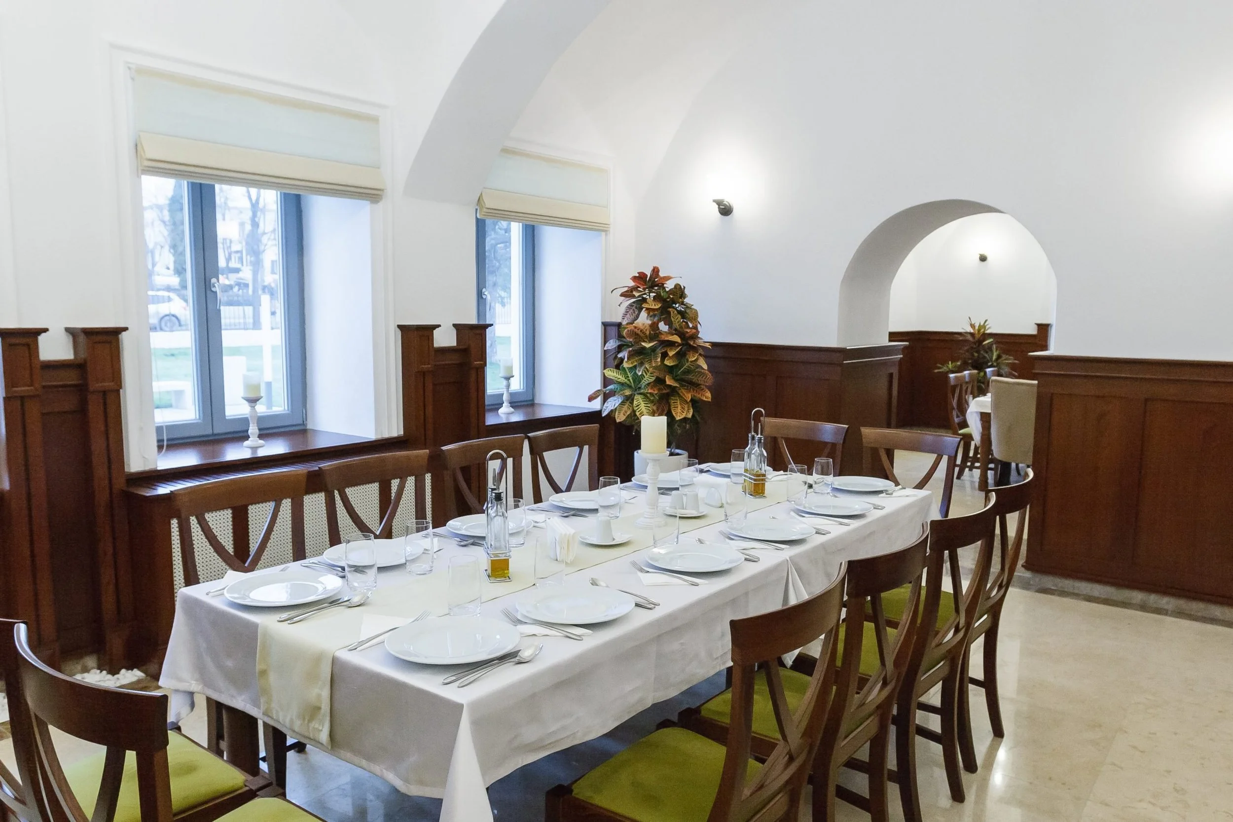 restaurant-4-separeu-2-parter-scaled.jpg
