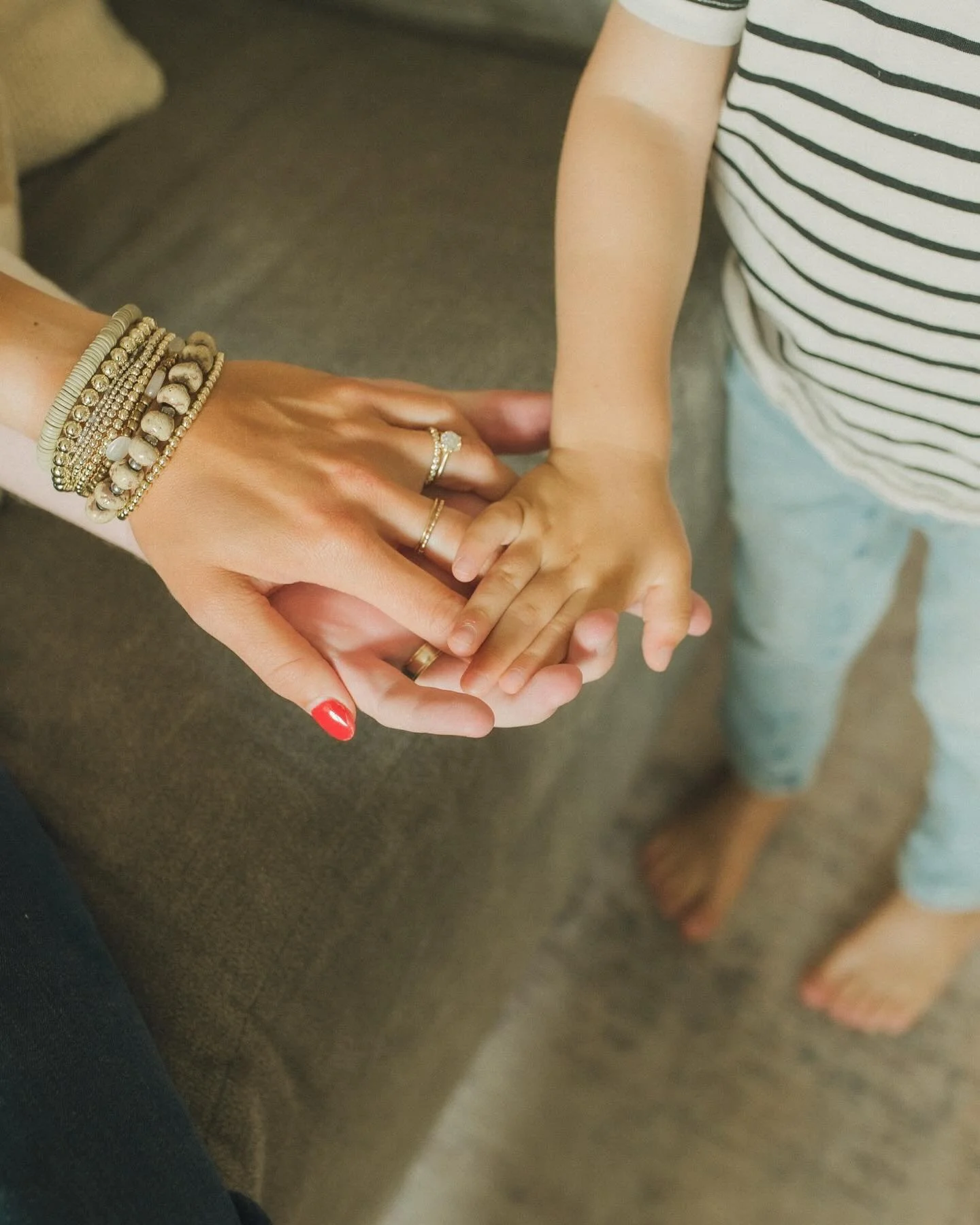 The Blessinger family. 🤍

I absolutely loved spending the morning with these three. There&rsquo;s something so effortlessly beautiful about those simple moments at home together. It&rsquo;s worth documenting that&rsquo;s for sure. 🥹