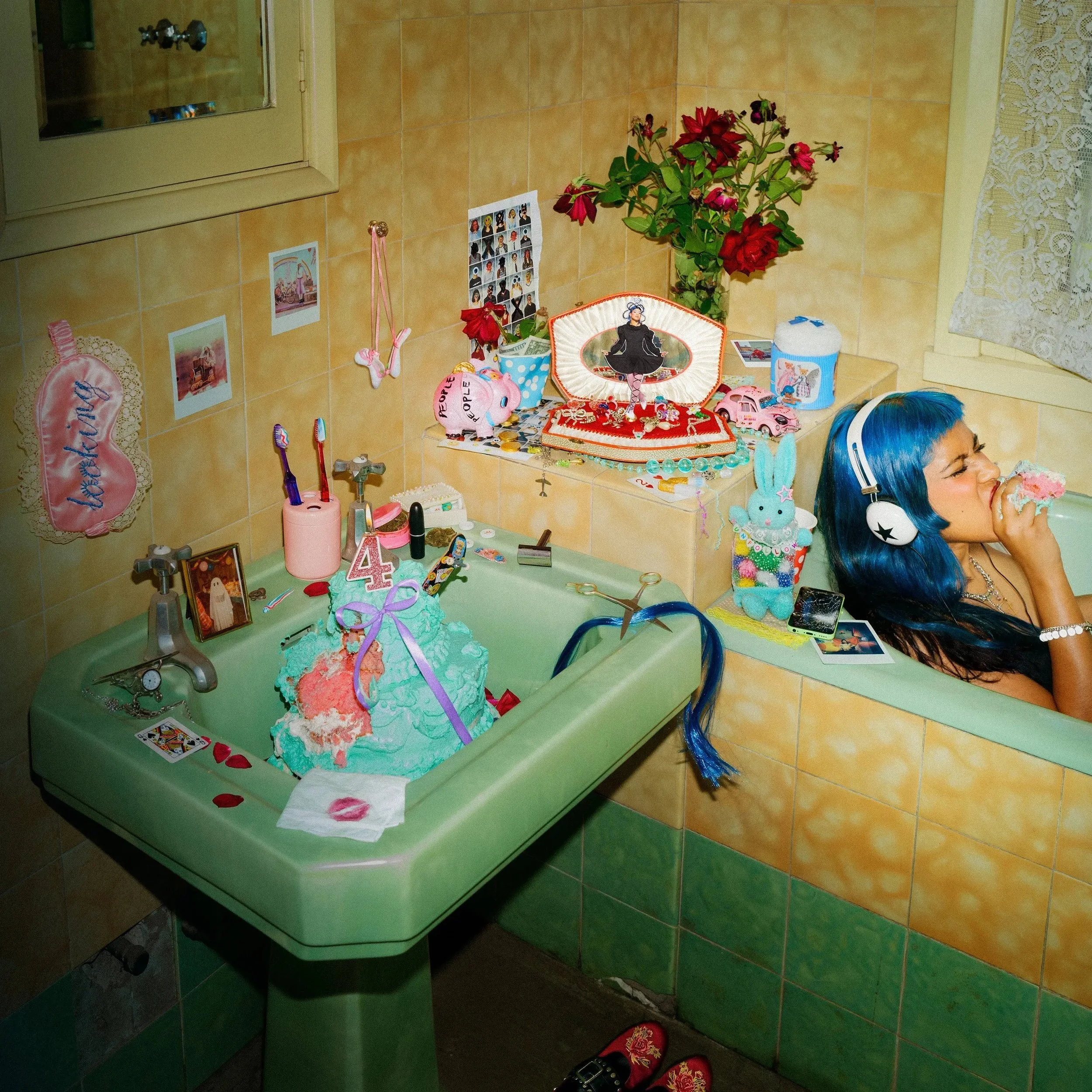 EccaVandal-LookingforPeopleToUnfollow_7b839047-fee4-43f0-a448-ed5ffac6d53d.jpg