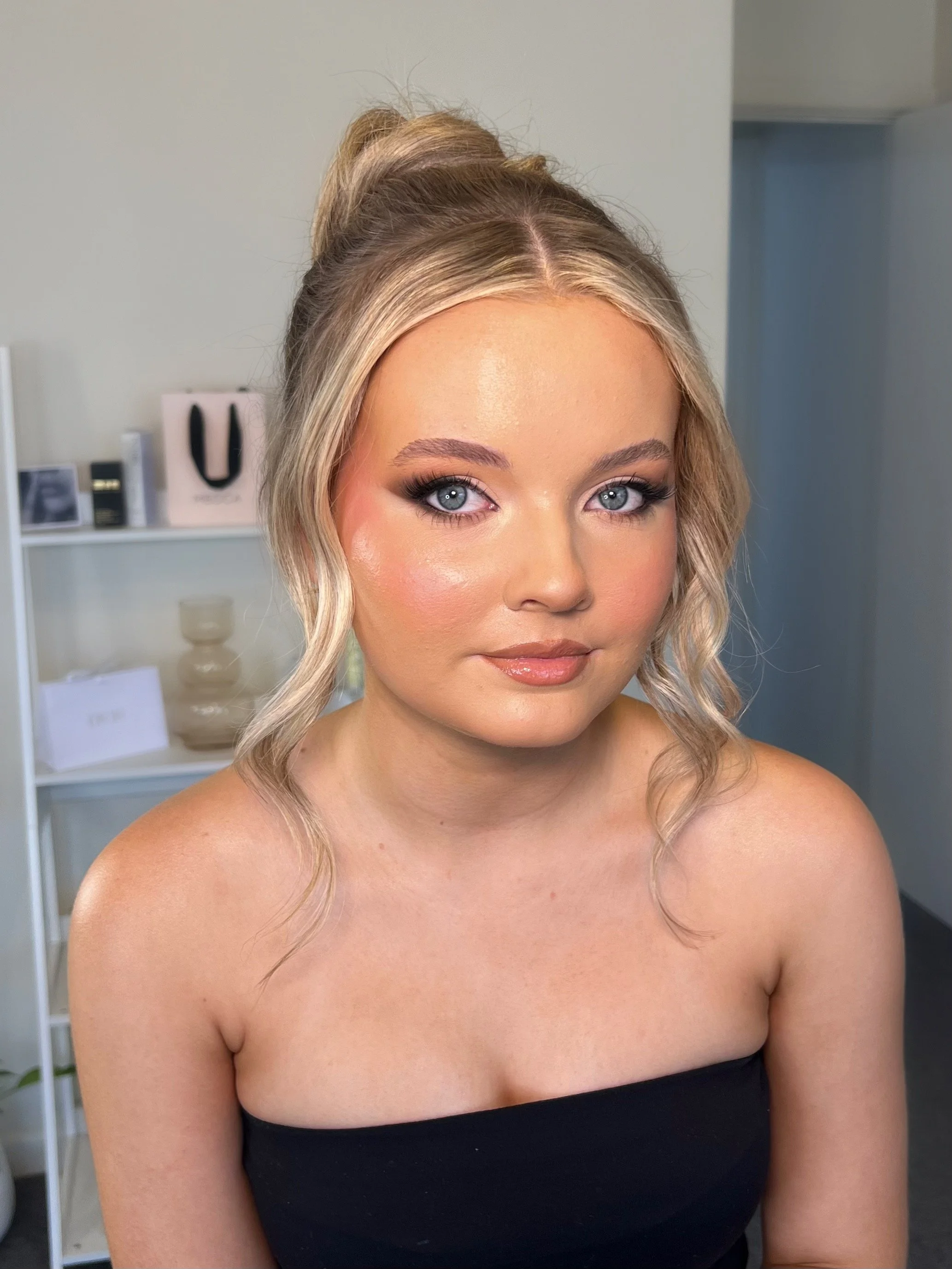 Facetune_08-12-2024-14-50-24.jpeg