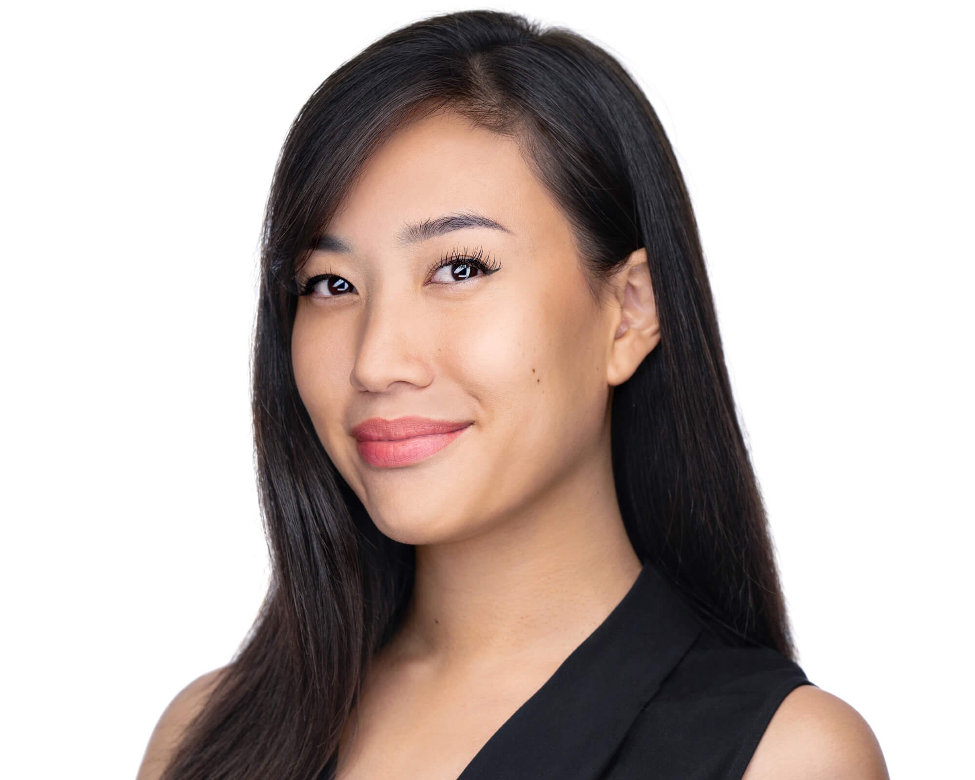 Headshots-with-Vivian-Yu3-160852-2-Elina-Kustlyvy.jpg