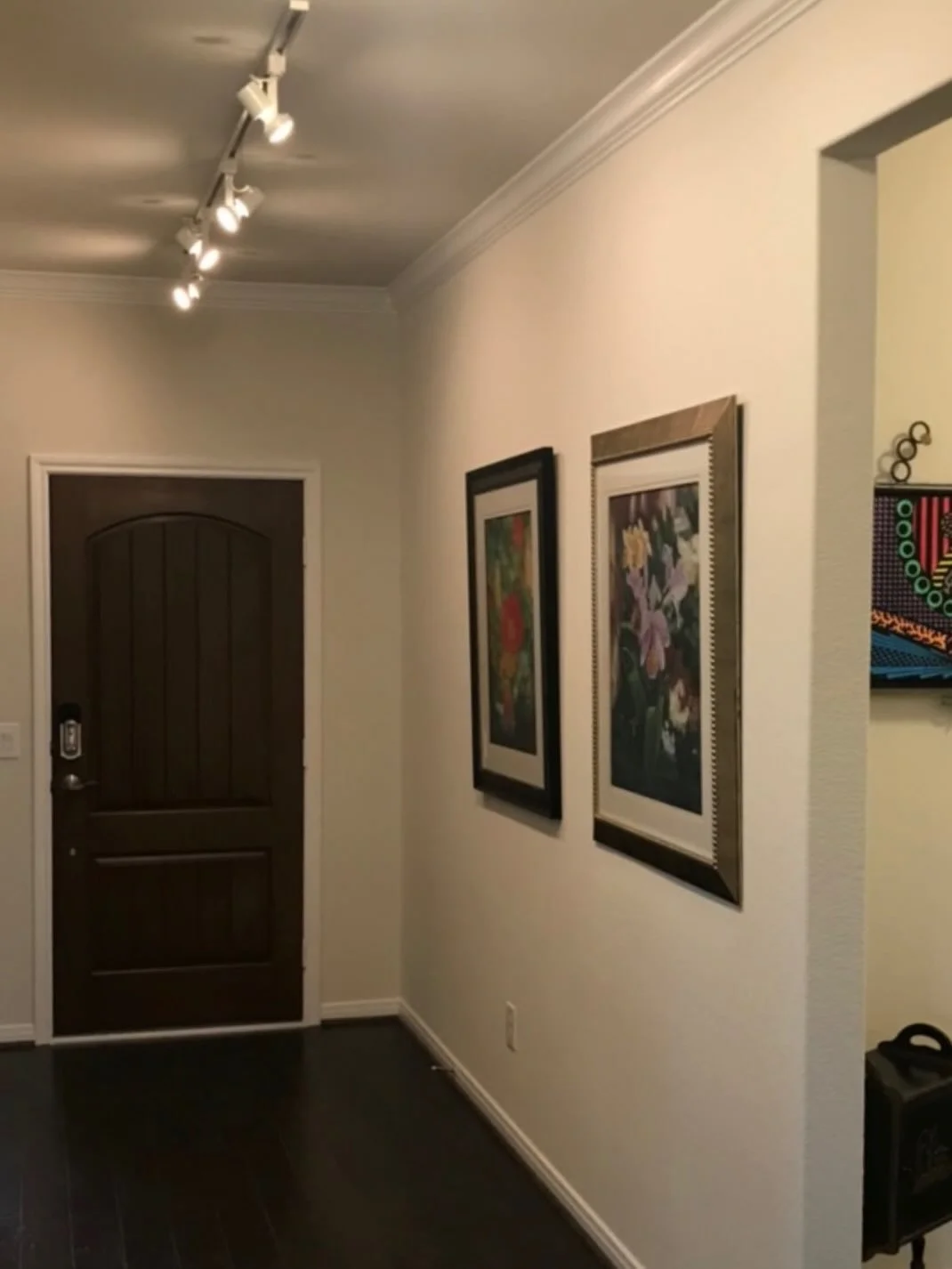 A solid color wall can create a clean backdrop, but a refined faux finish introduces something far more powerful&mdash;depth, movement, and artistic character. Through layered techniques, tonal variation, and hand-applied craftsmanship, faux wall tre