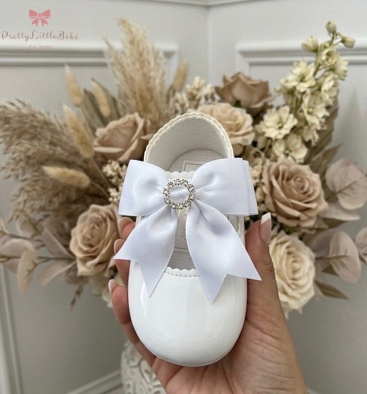 Soft Sole White Shoe With White Diamanté Bow