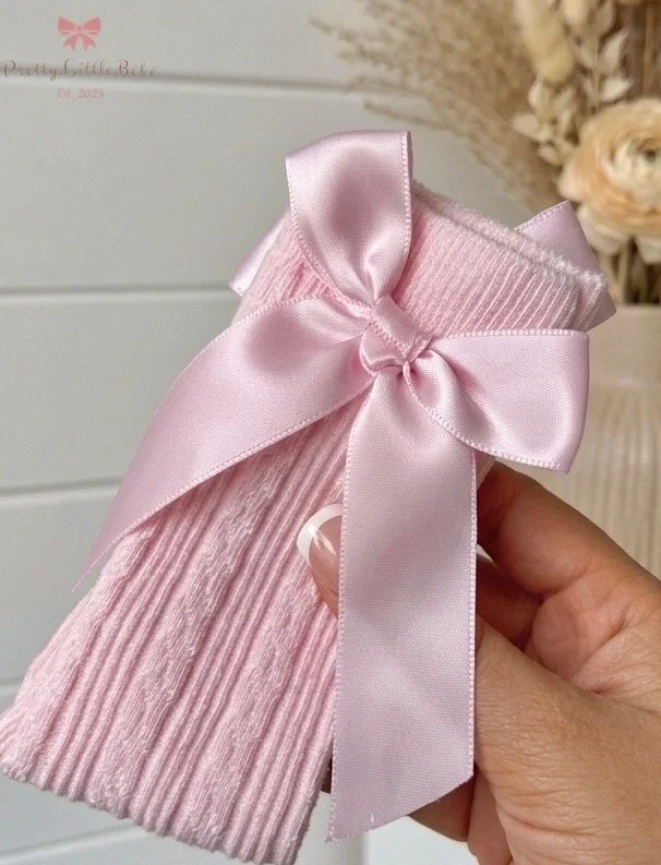 Soft-To-Touch Pink Knee High Bow Socks