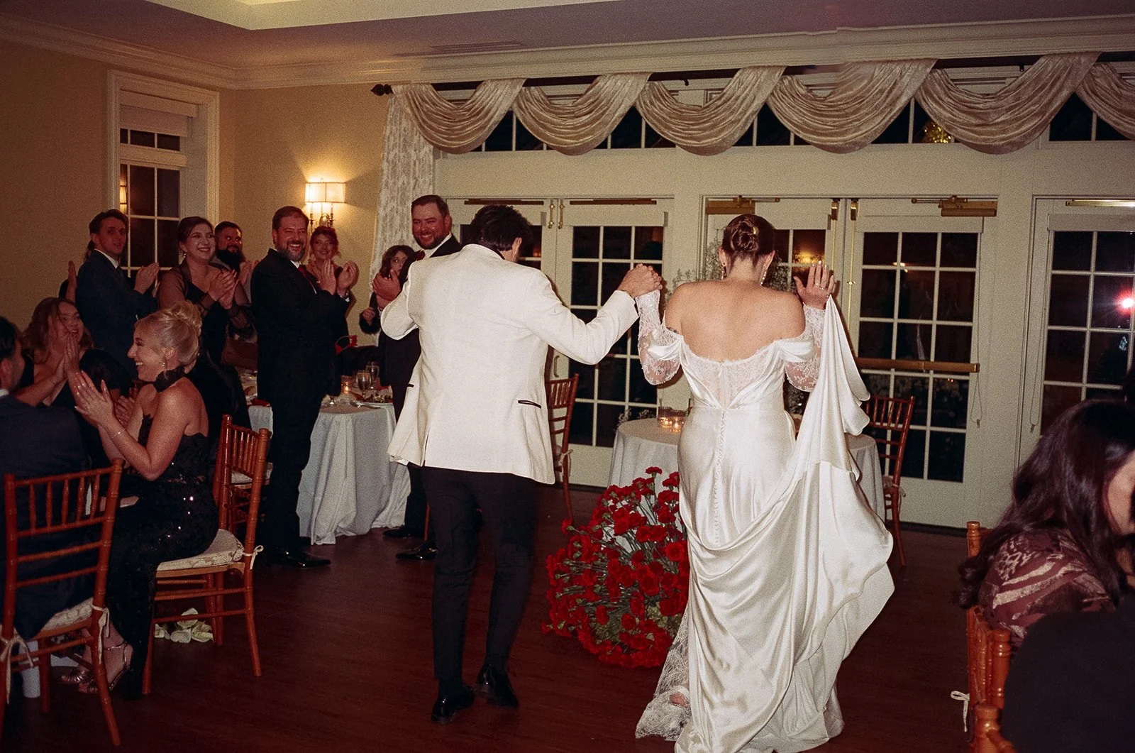 Unique Wedding Venues Cleveland | Diana Galay Photo