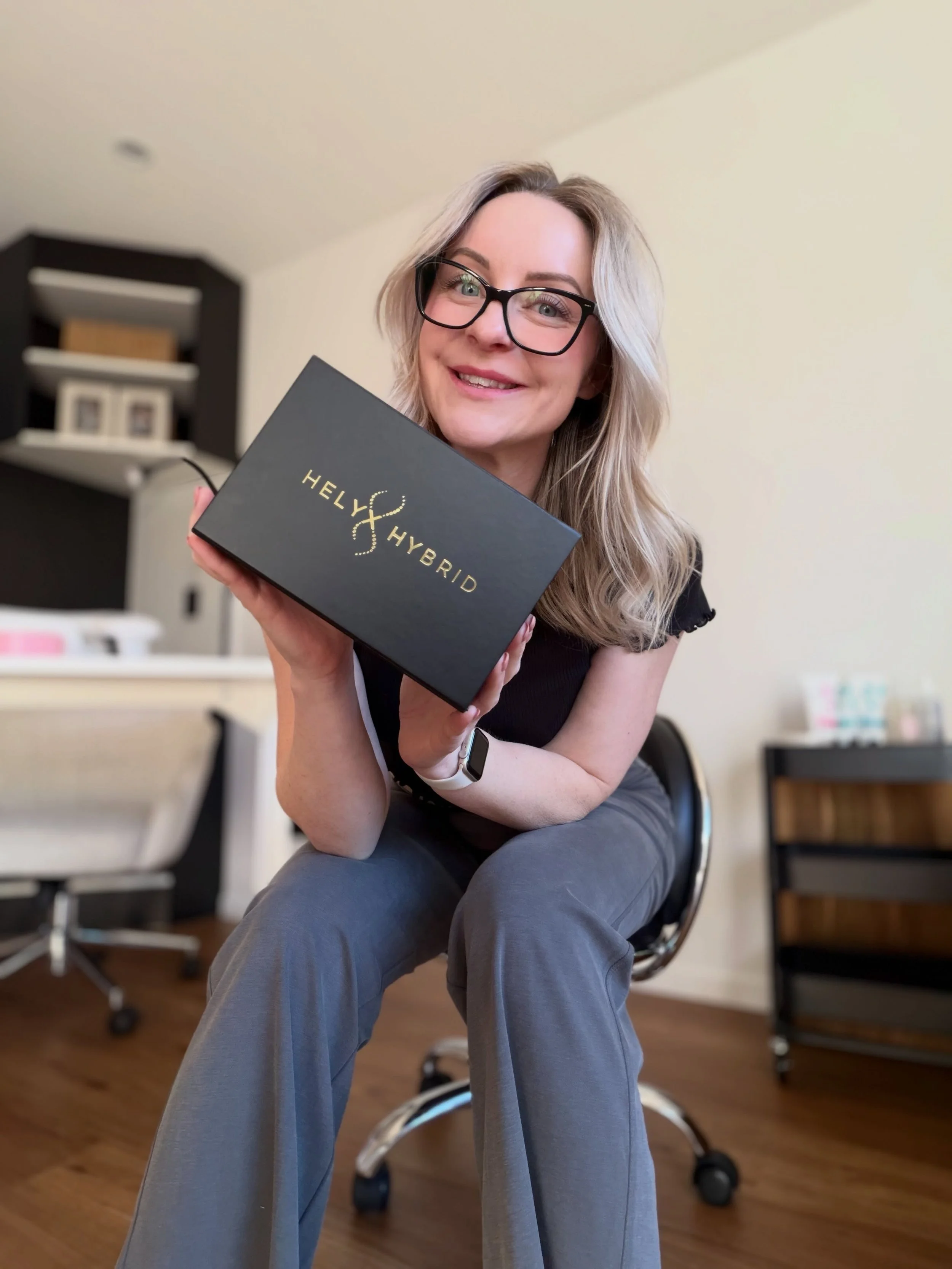 Elevate your brow services with Hely Hybrid by Elleebana ✨

Designed for exceptional performance, rich pigmentation, and long-lasting results, Hely Hybrid delivers the perfect balance of innovation and quality. Whether I am creating beautifully defin
