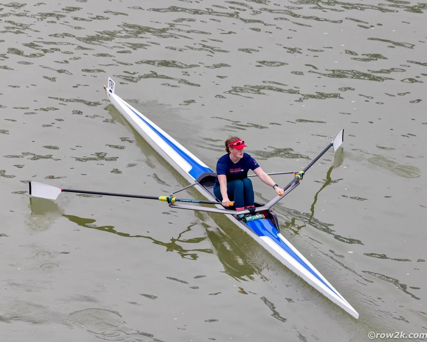 Shout out to our alumni and board member Steph Huhman rowing a single at Head of the Hooch this year!👏🏻