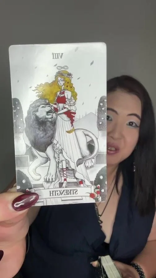 #tarot #tarotthursday #live #livestream #psychic #psychicmedium #divination