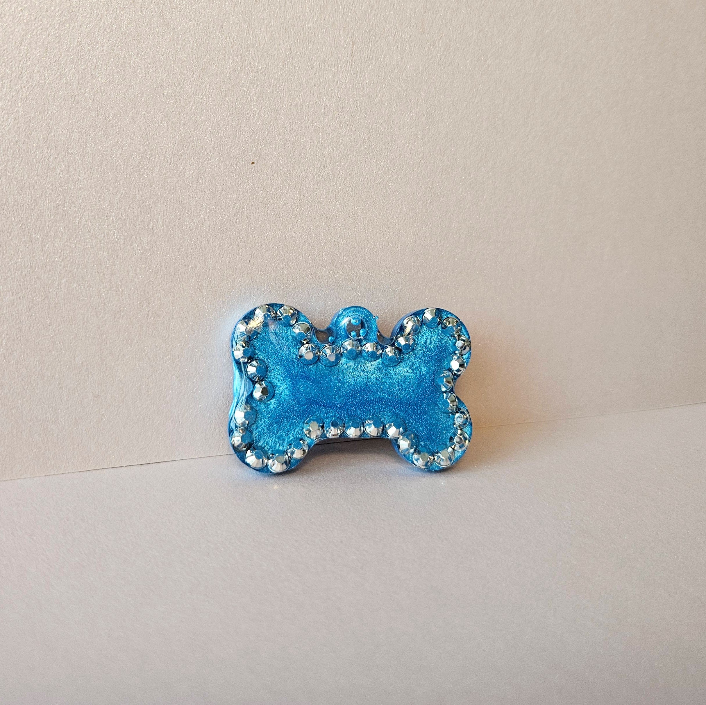 Diamond Outline Dog Tag