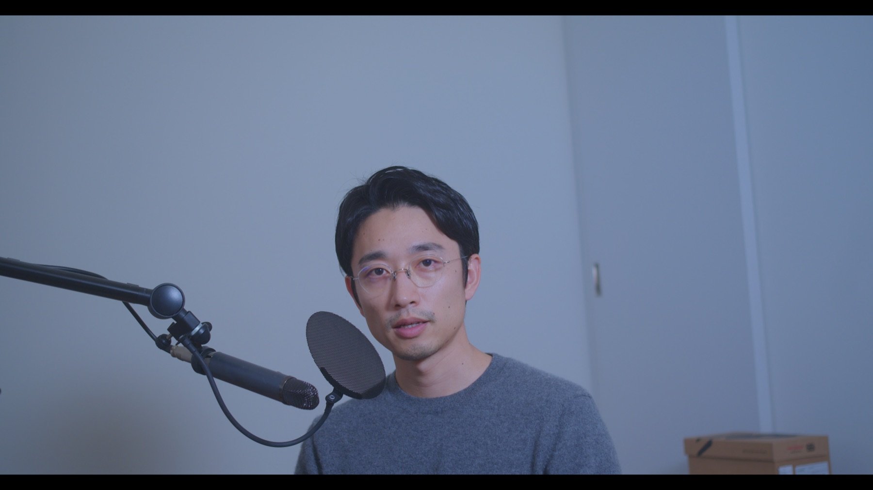 ポッドキャスト収録中の大沼竜也