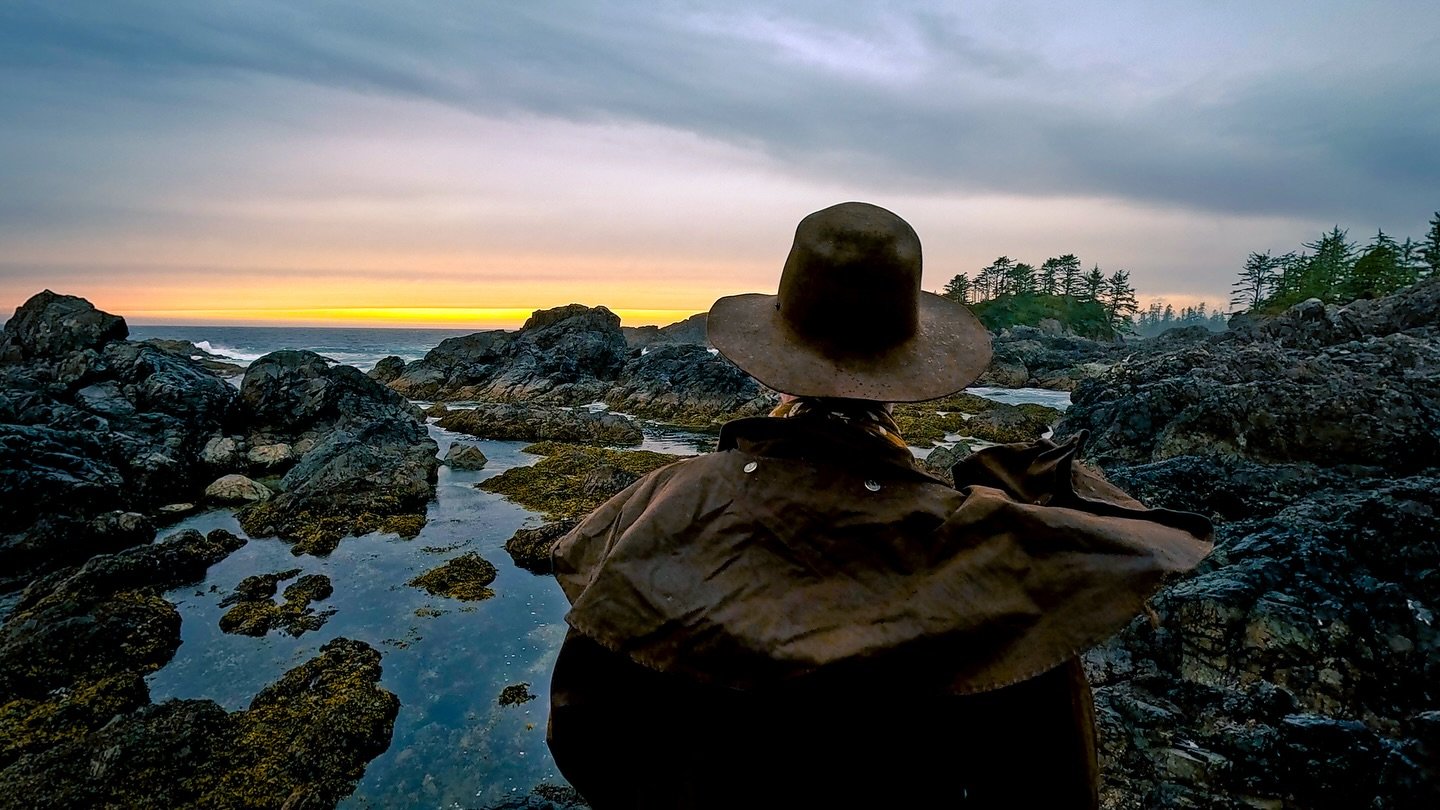Lost in the wilderness of Vancouver Island with Outland Dan and @nomadich0b0 

FULL VIDEO ON YOUTUBE (Train Hopping Across Canada; Part 1)