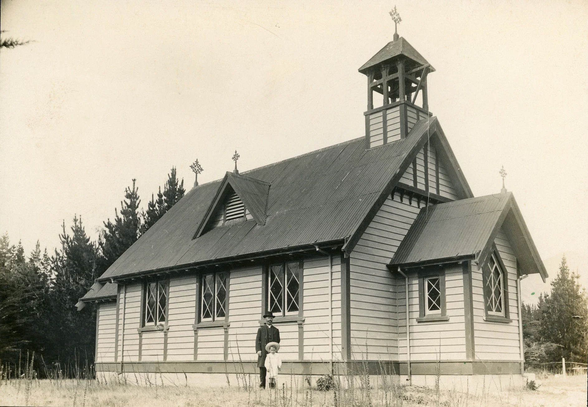 St Andrew's Presbyterian Church. First service was on 31 December 1905 but not officially opened until 1908. c.1910-1925. Ref. E14