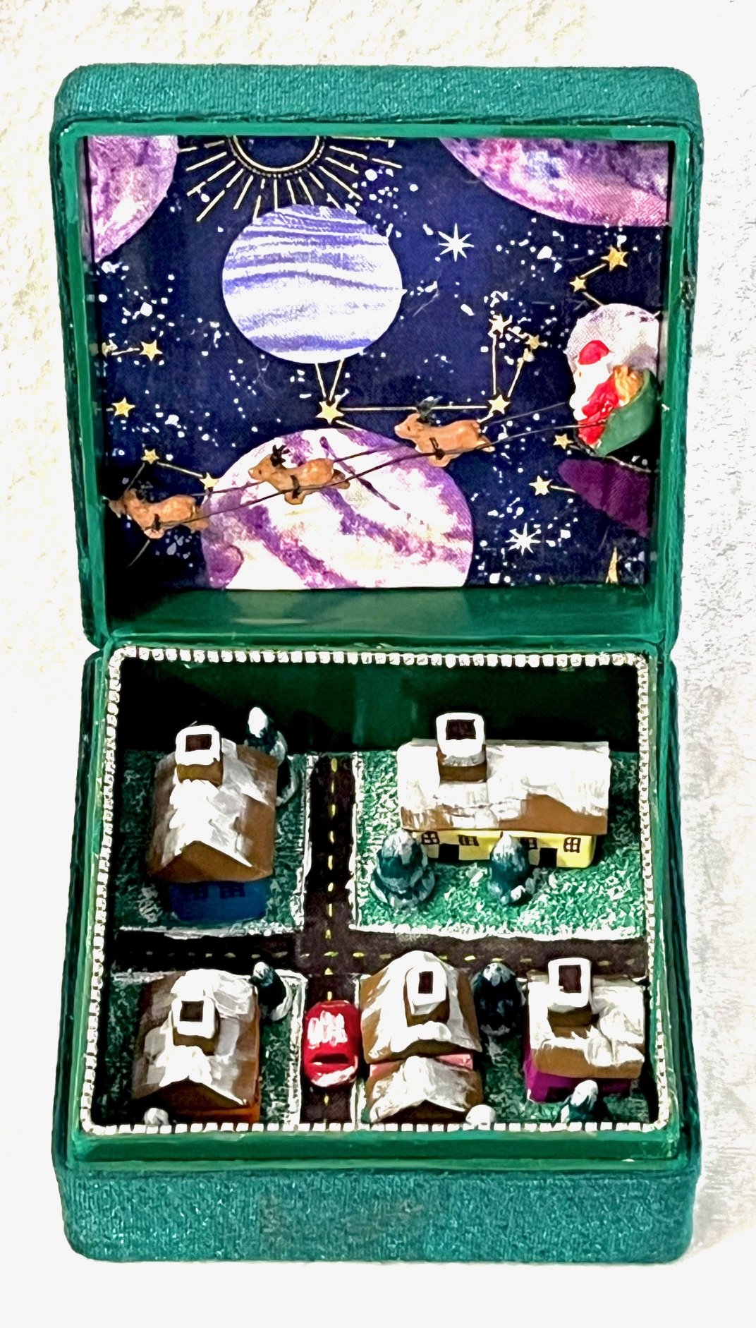 Xmas Tree Box    5"x  4"x 6.5" open