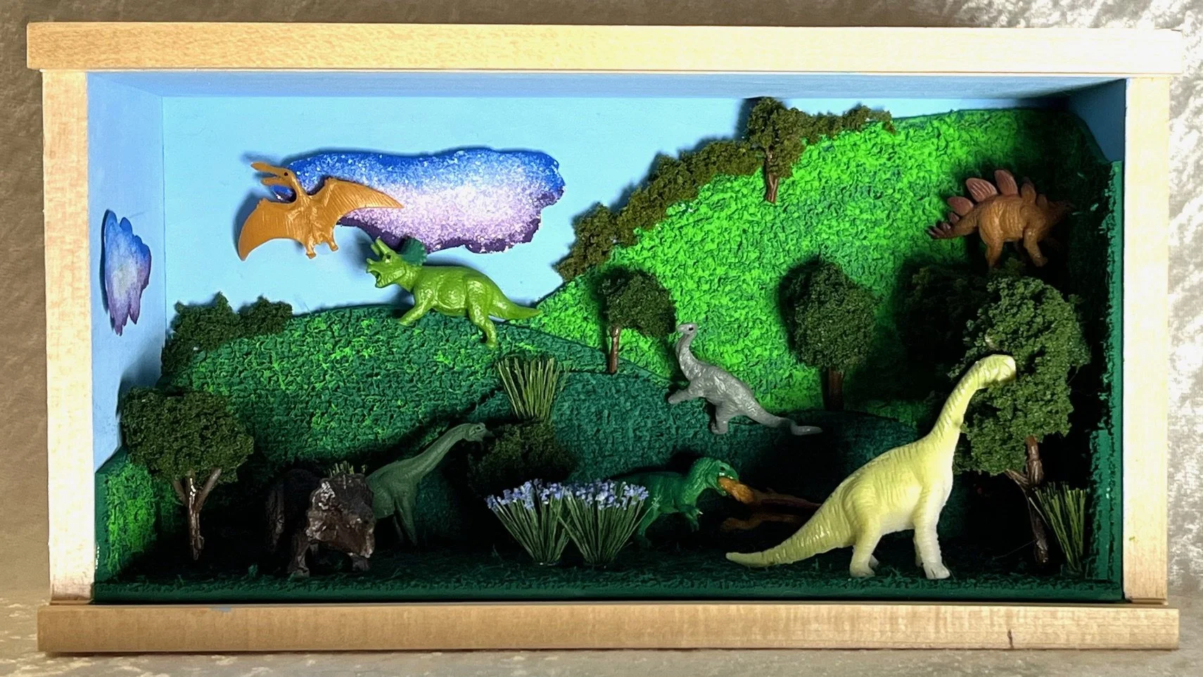 Sound of the Violin (Real Violin) 
13"x 13.5"x 3.5"  4.5" 8"x 3"