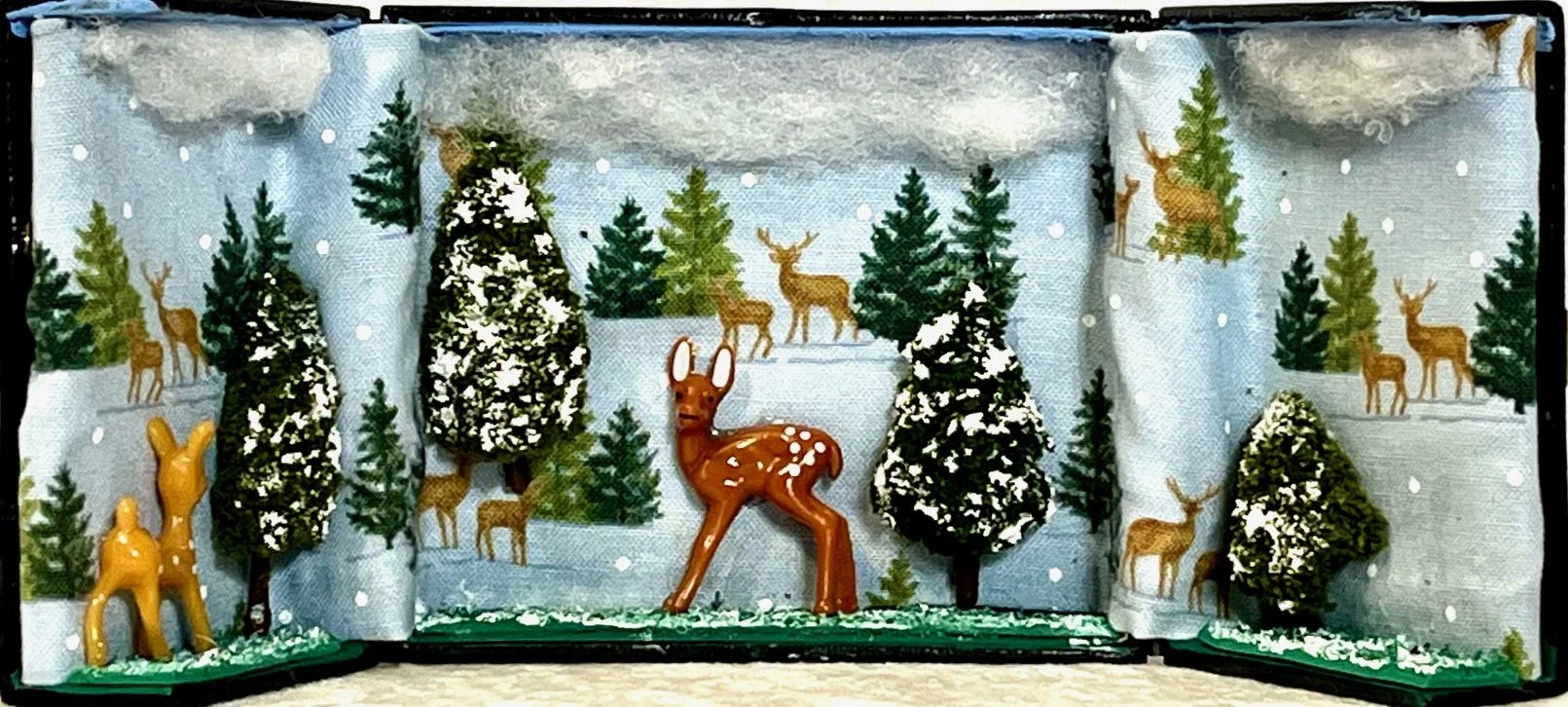 Deer in the Forest 3"x 3.5"x 1.5" closed
                                    3"x 7.5"x 2" open