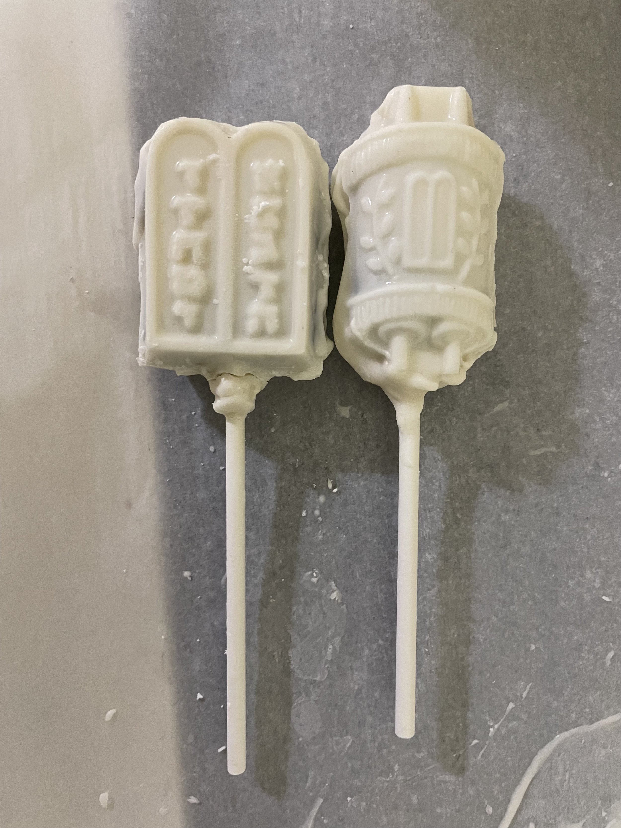 Torah/Luchos Cake Pops