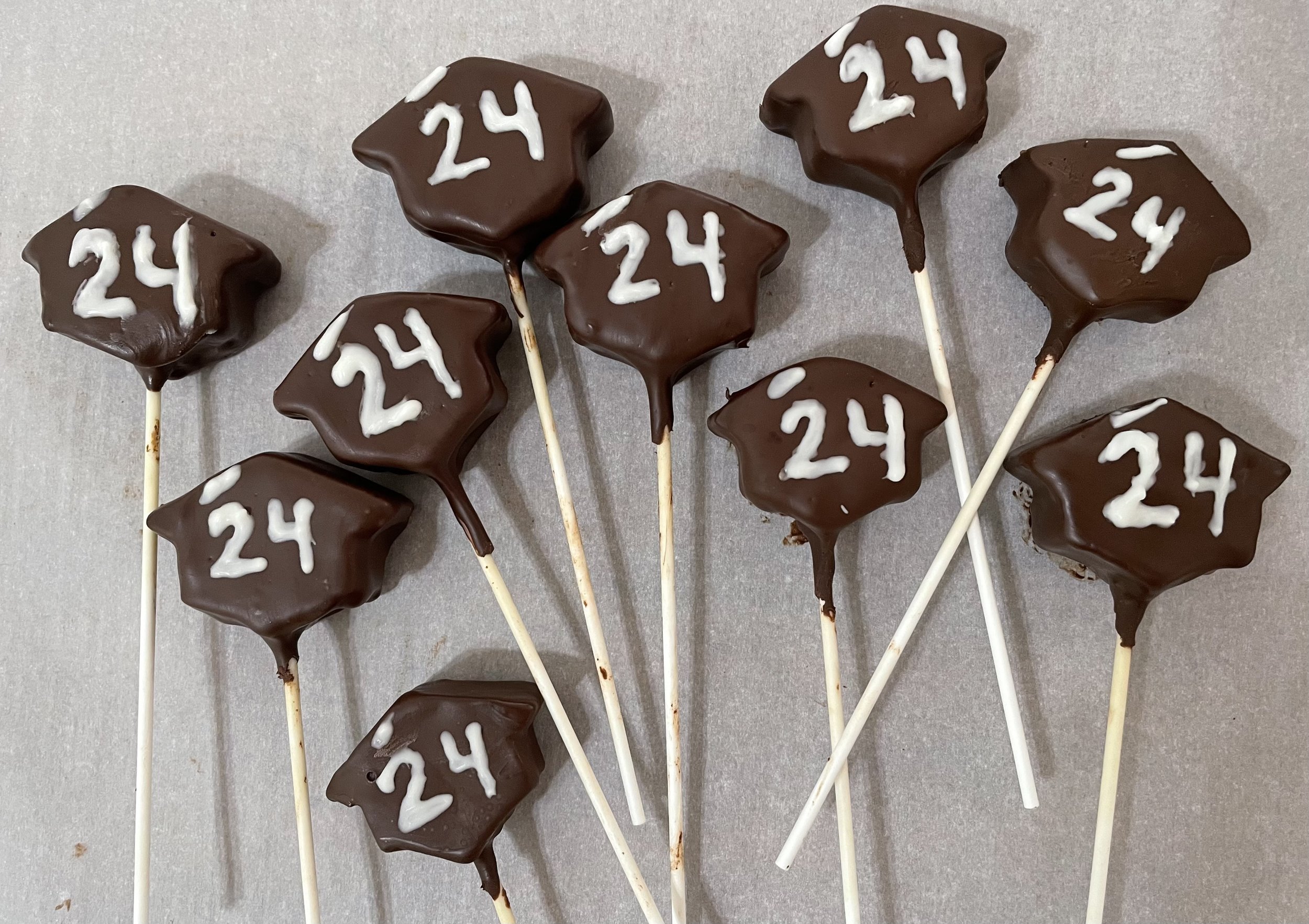 Graduation Cake Pops