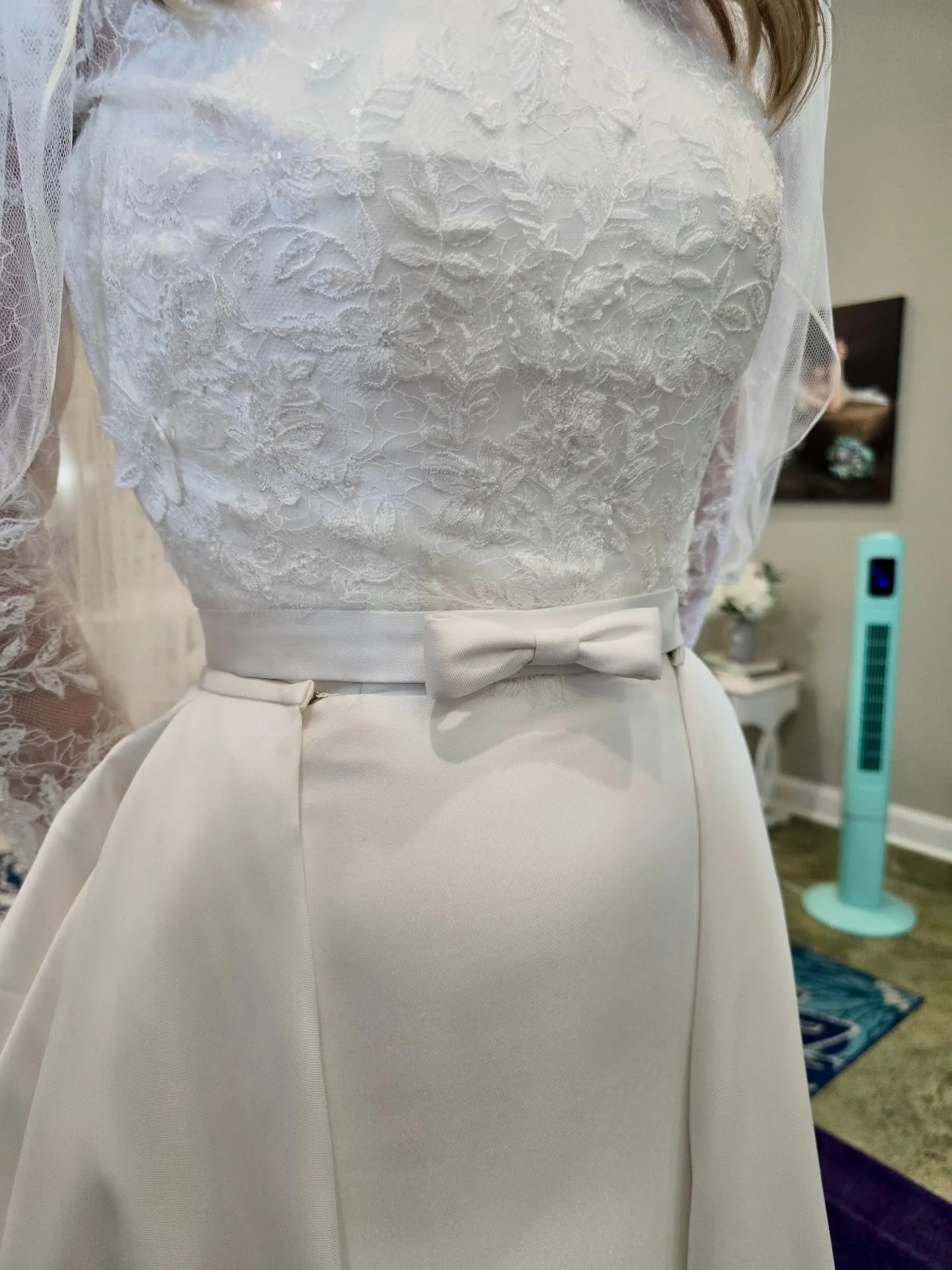 The magic is in the details. The intricate textures, the delicate layers and the fabric that becomes part of your forever.
.
.
.
.
#weddingdressdetails #weddingdressfabric #weddingdressalterations #bridalalterations #bridedetails