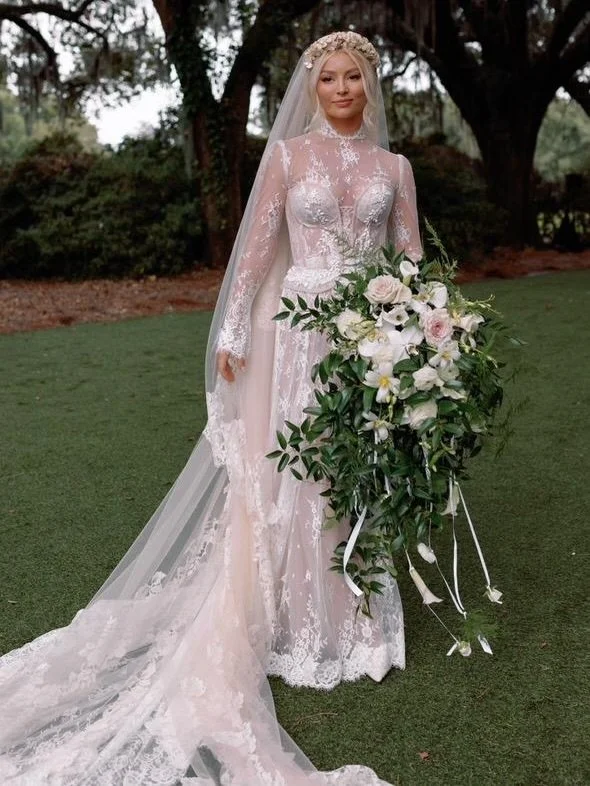 Libby walked in with a dress and left with a whole moment.

Her bridal vision was incredibly intentional from the start. We worked on customizing the bodice area of her gown so it had the right support and coverage while still feeling soft and ethere