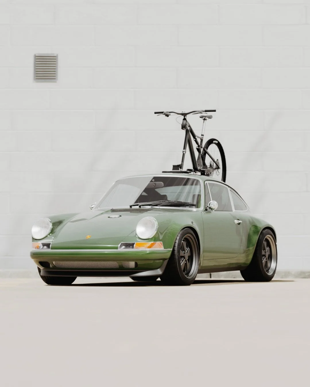 %24rnd_CannonDale_Car_DH_v004DD_12_36_18.jpg