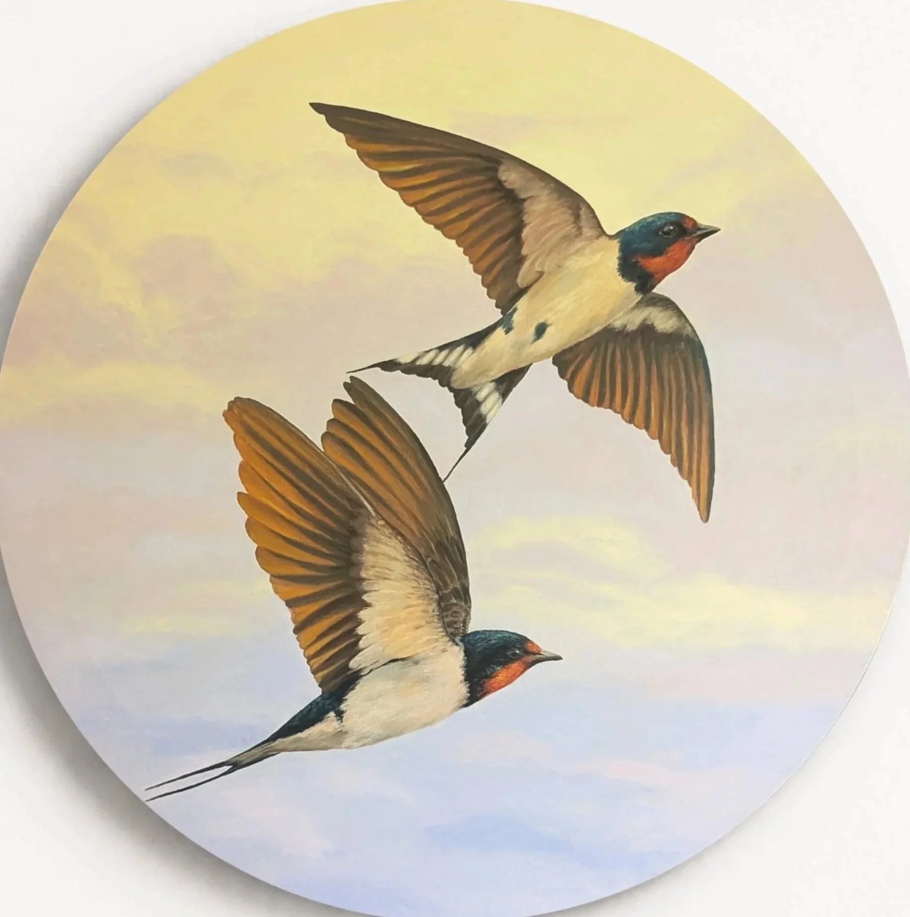 Ein naturealistisches Ölgemälde mit 2 fliegenden Schwalben