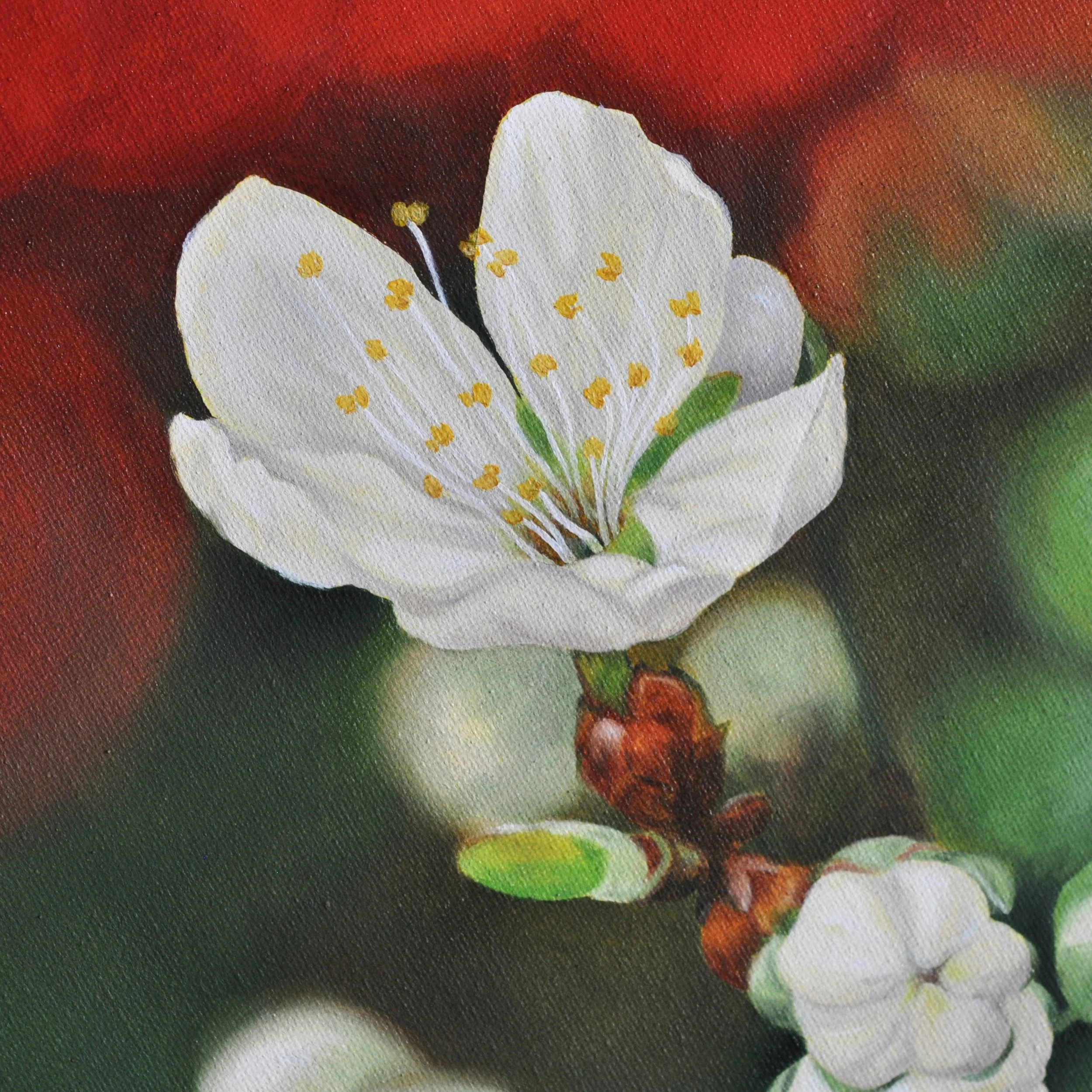 Ölgemälde „Balance“ aus der Serie Hanami 2 – Detailaufnahme einer weißen Kirschblüte mit Knospen vor rotem und grünem Hintergrund, Naturkunst von Anika Reiher