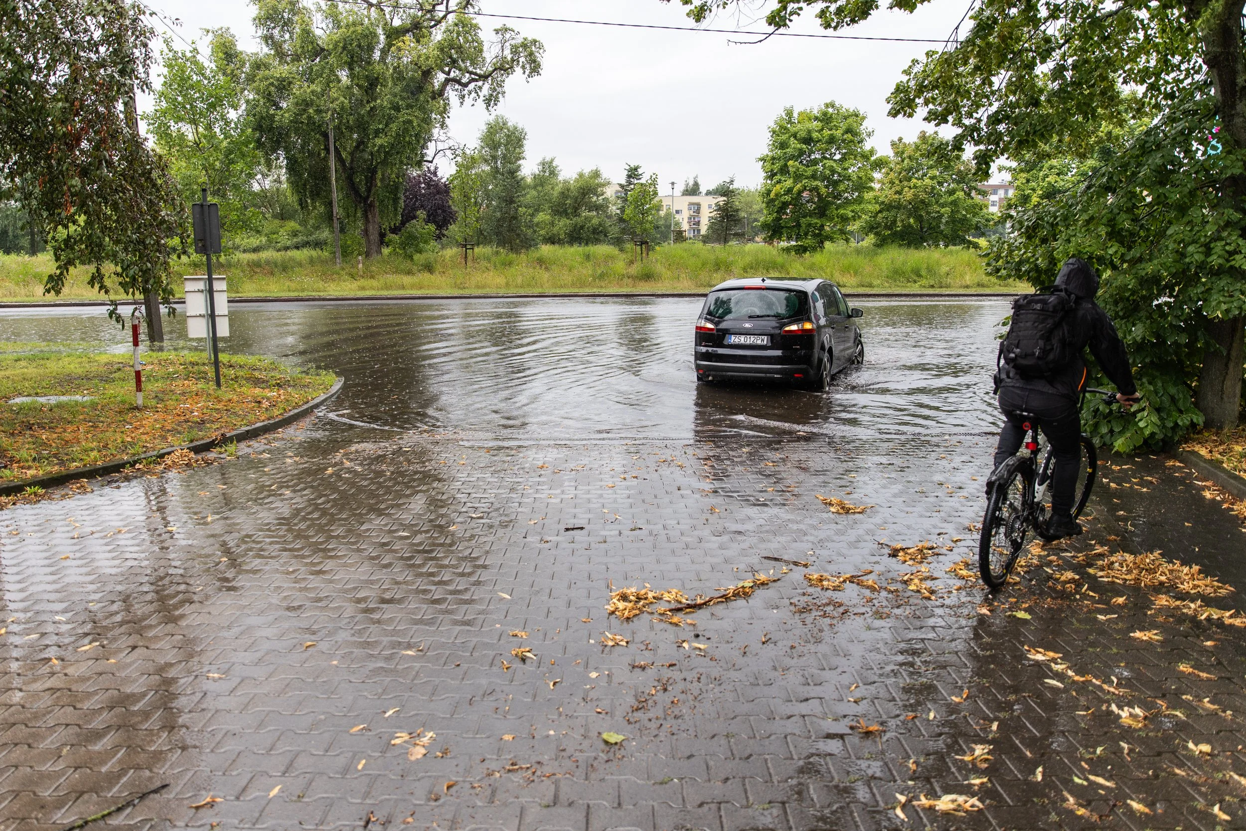 podtopiona-ulica-derdowskiego-w-szczecinie-5.jpg