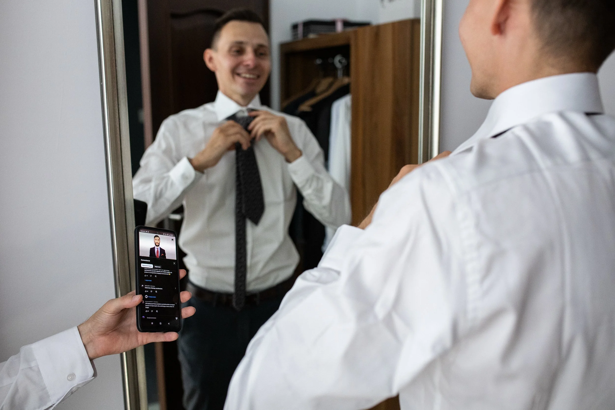 swiadek-podczas-przygotowan.jpg (Copy) (Copy)