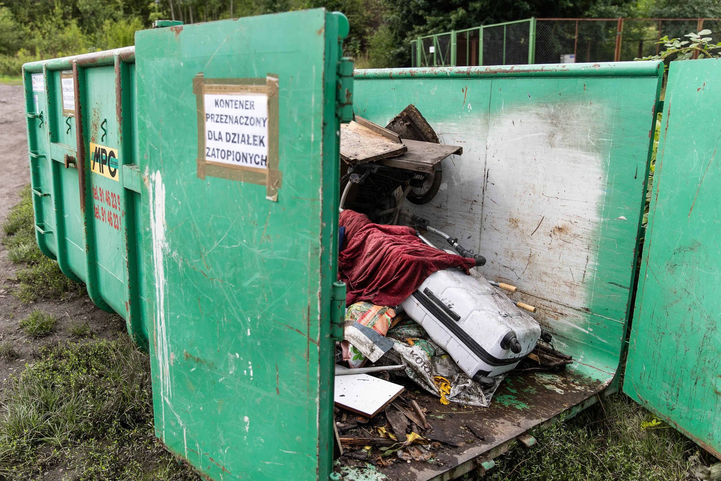 Container intended for flooded allotments, Górki Ustowskie (sector 3), Ustowo, Poland, July 28, 2025