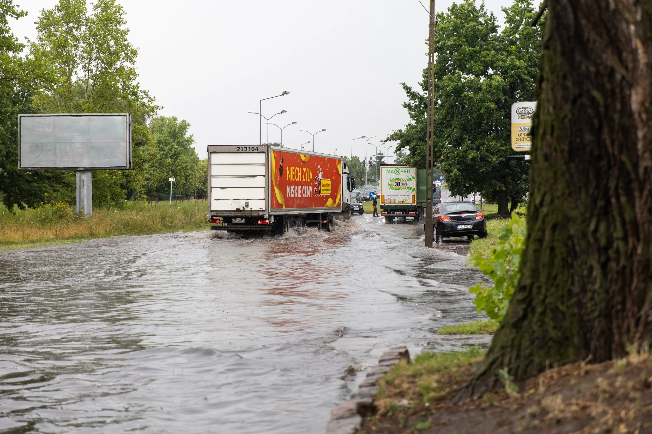 podtopiona-ulica-derdowskiego-w-szczecinie-2.jpg