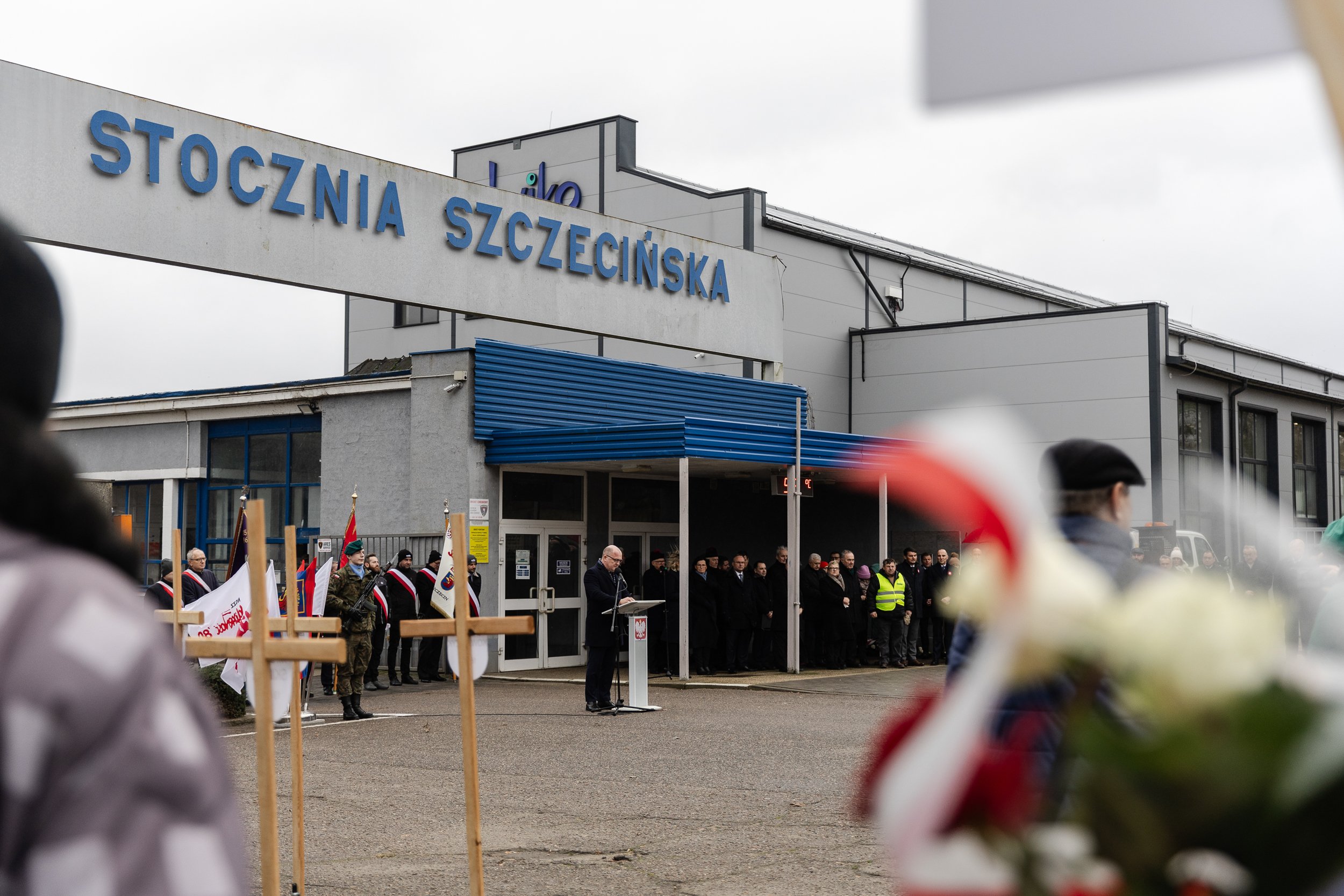 The Mayor of Szczecin speaking at the anniversary of the December 1970 strikes, Shipyard Gate, Szczecin, Poland, December 17, 2024