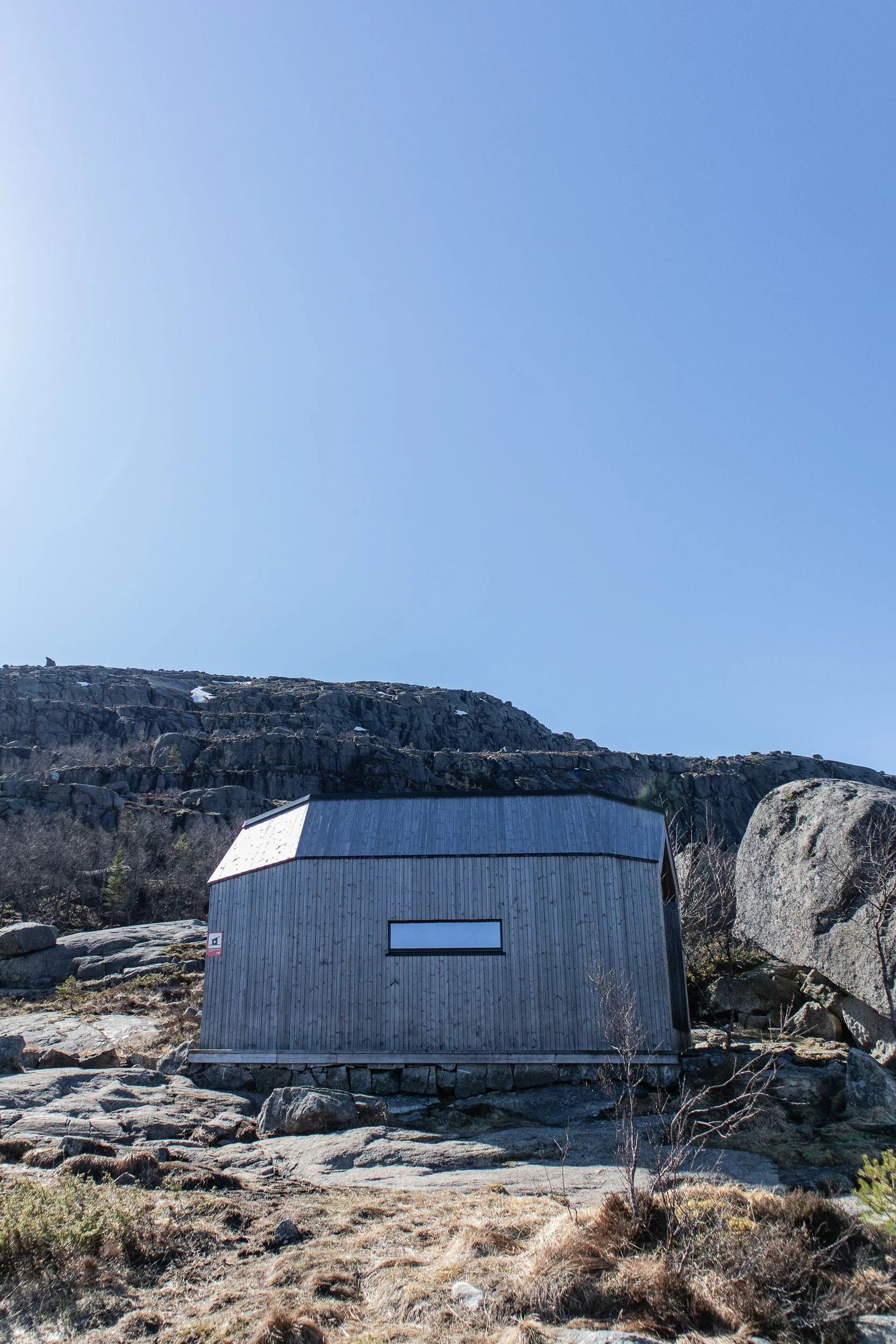 Shelter on the trail leading to Preikestolen (Pulpit Rock), Norway, April 22, 2023