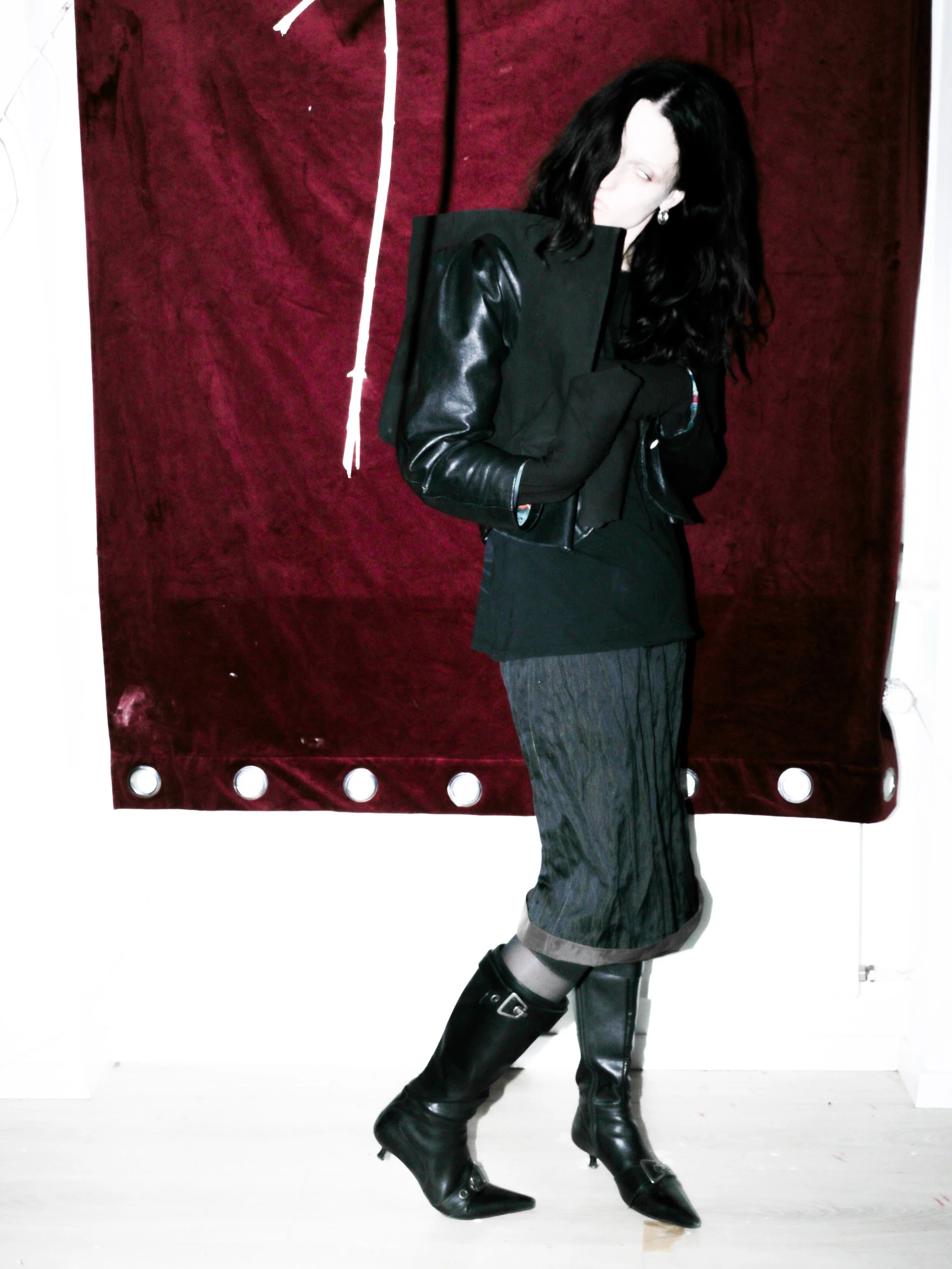 iryna with the Zero bag by @matizcouture