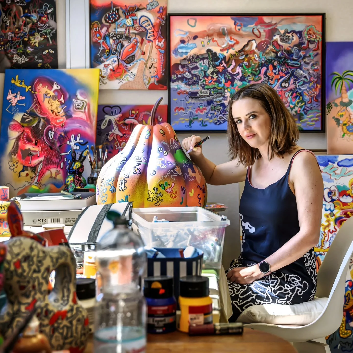 Mooie foto's copyright @geertvandevelde voor het Nieuwsblad. Mijn atelier en woonhuis. Muscarstraat Oostende.